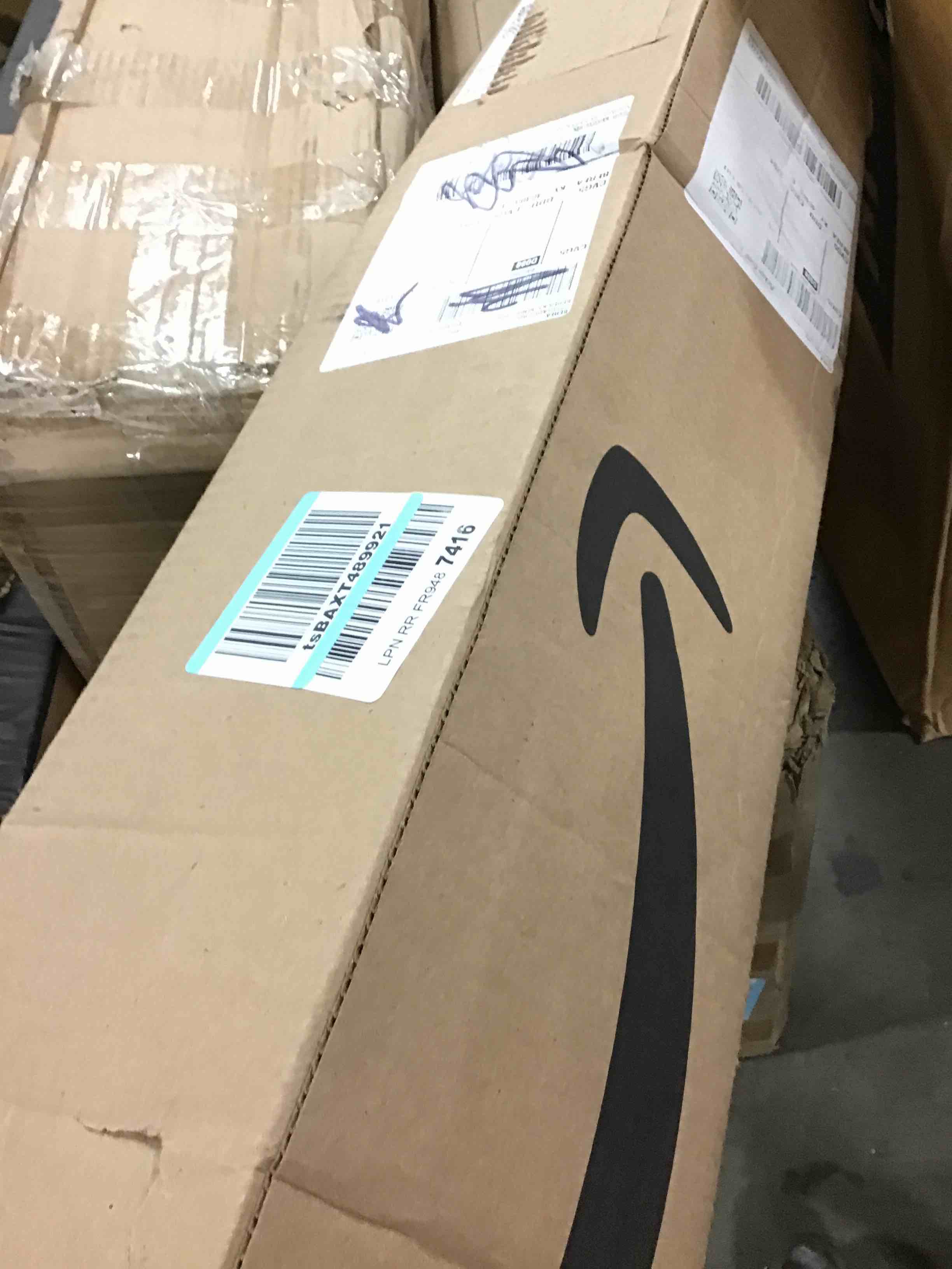 https://s3.amazonaws.com/lotting-images-prod/bidfta/BLU5361443_1694099112837.jpeg