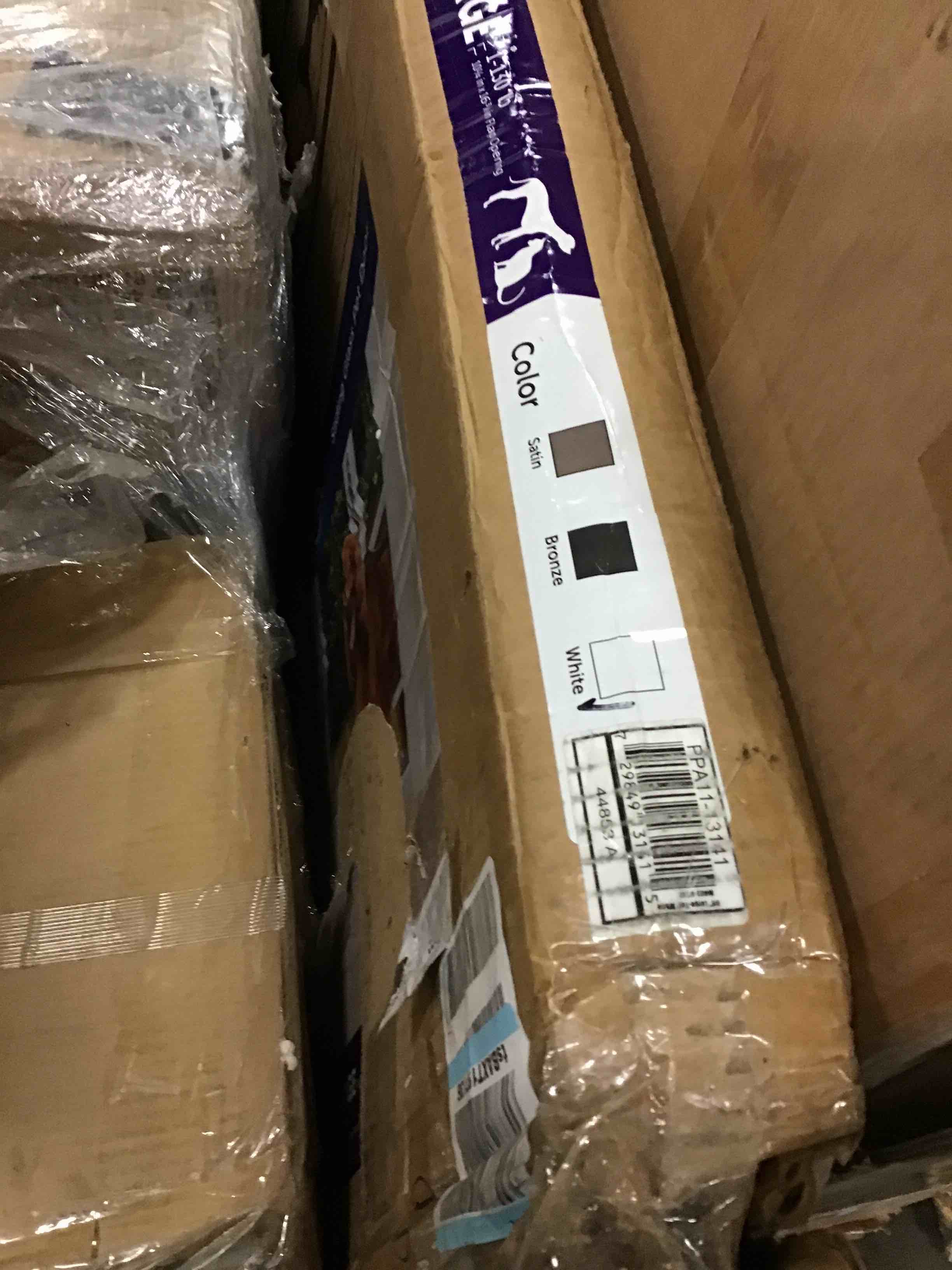 https://s3.amazonaws.com/lotting-images-prod/bidfta/BLU5361455_1694100916878.jpeg