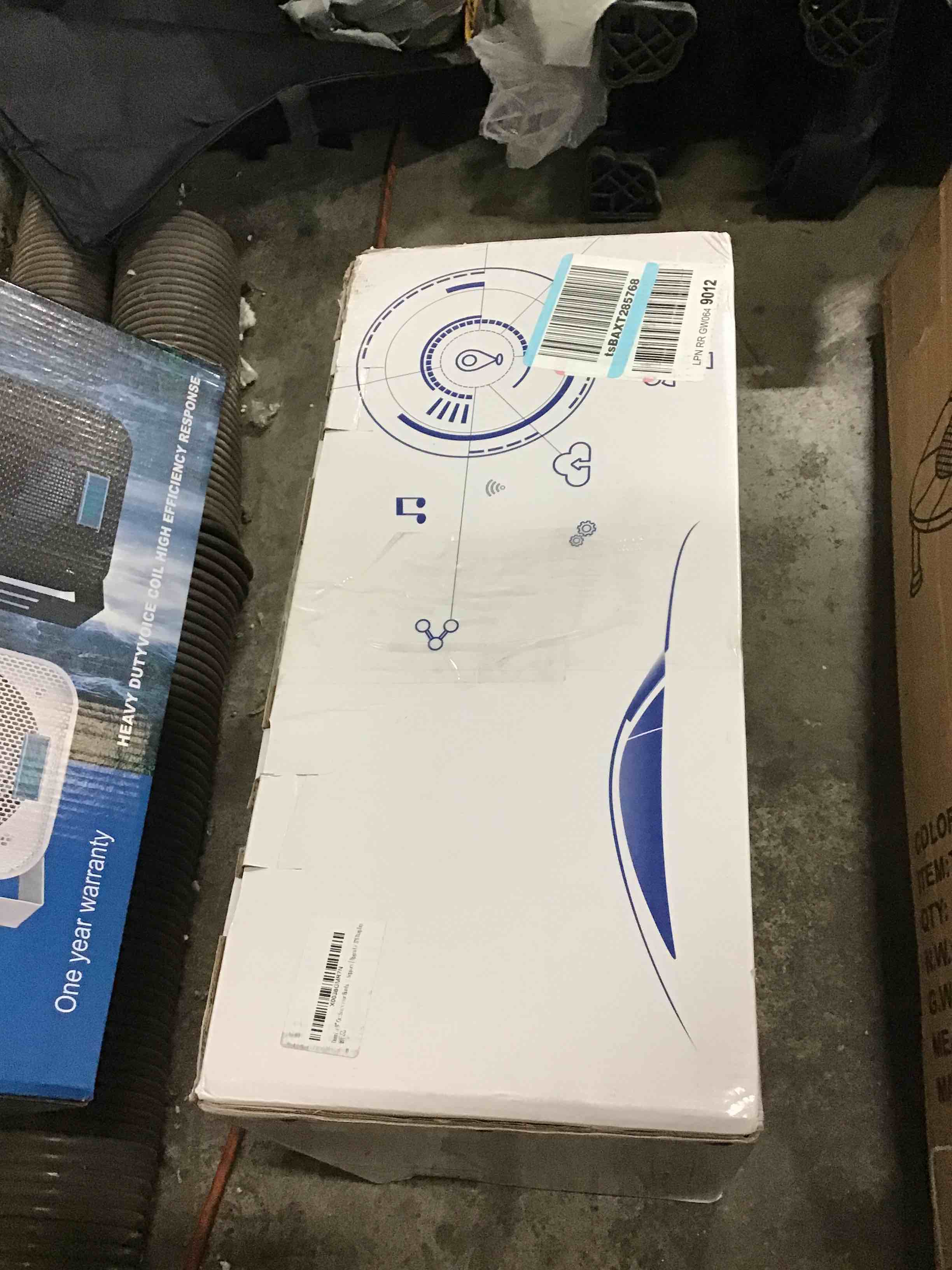 https://s3.amazonaws.com/lotting-images-prod/bidfta/BLU5362048_1695833772930.jpeg