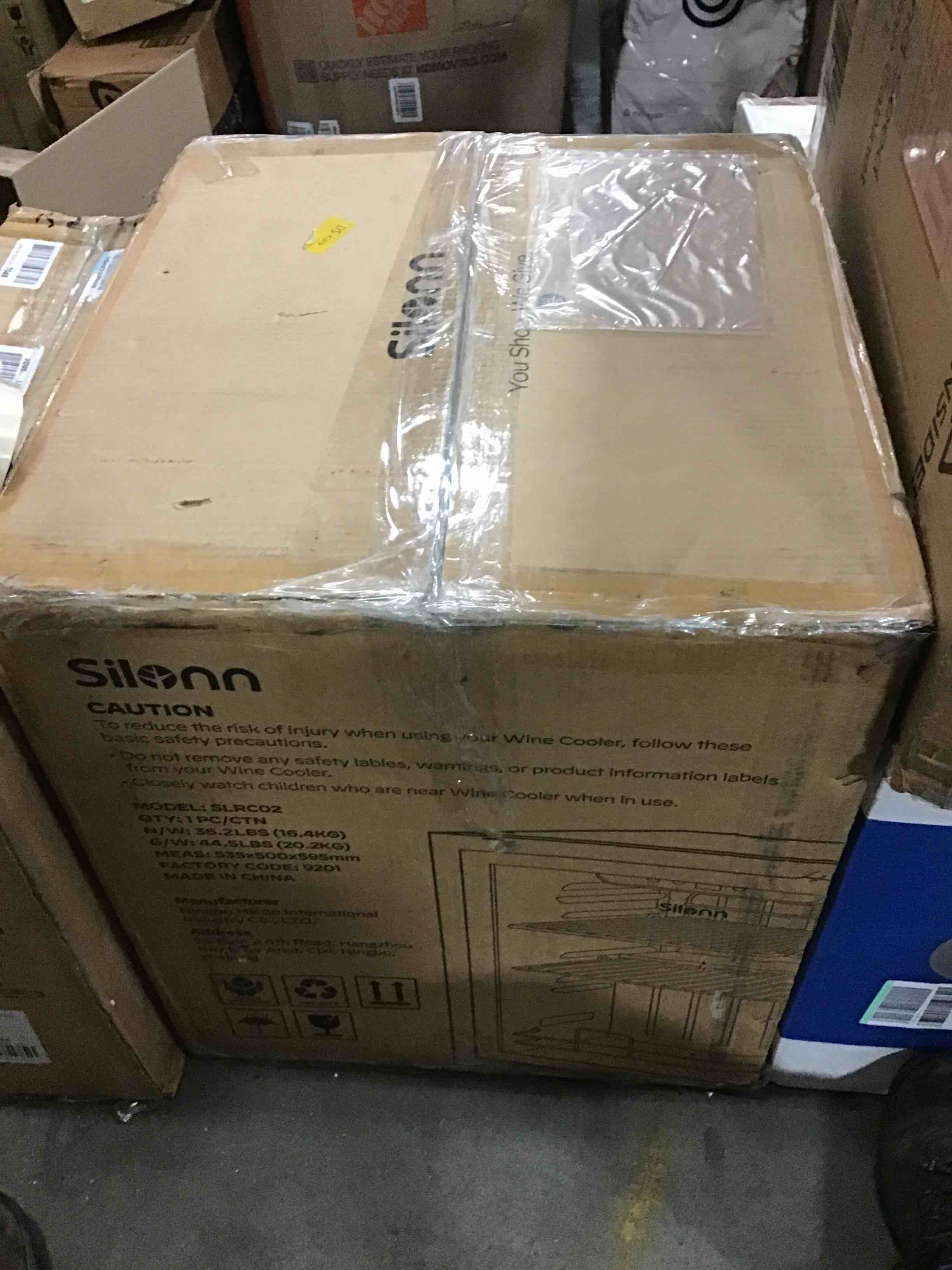 https://s3.amazonaws.com/lotting-images-prod/bidfta/BLU5362061_1695836663854.jpeg