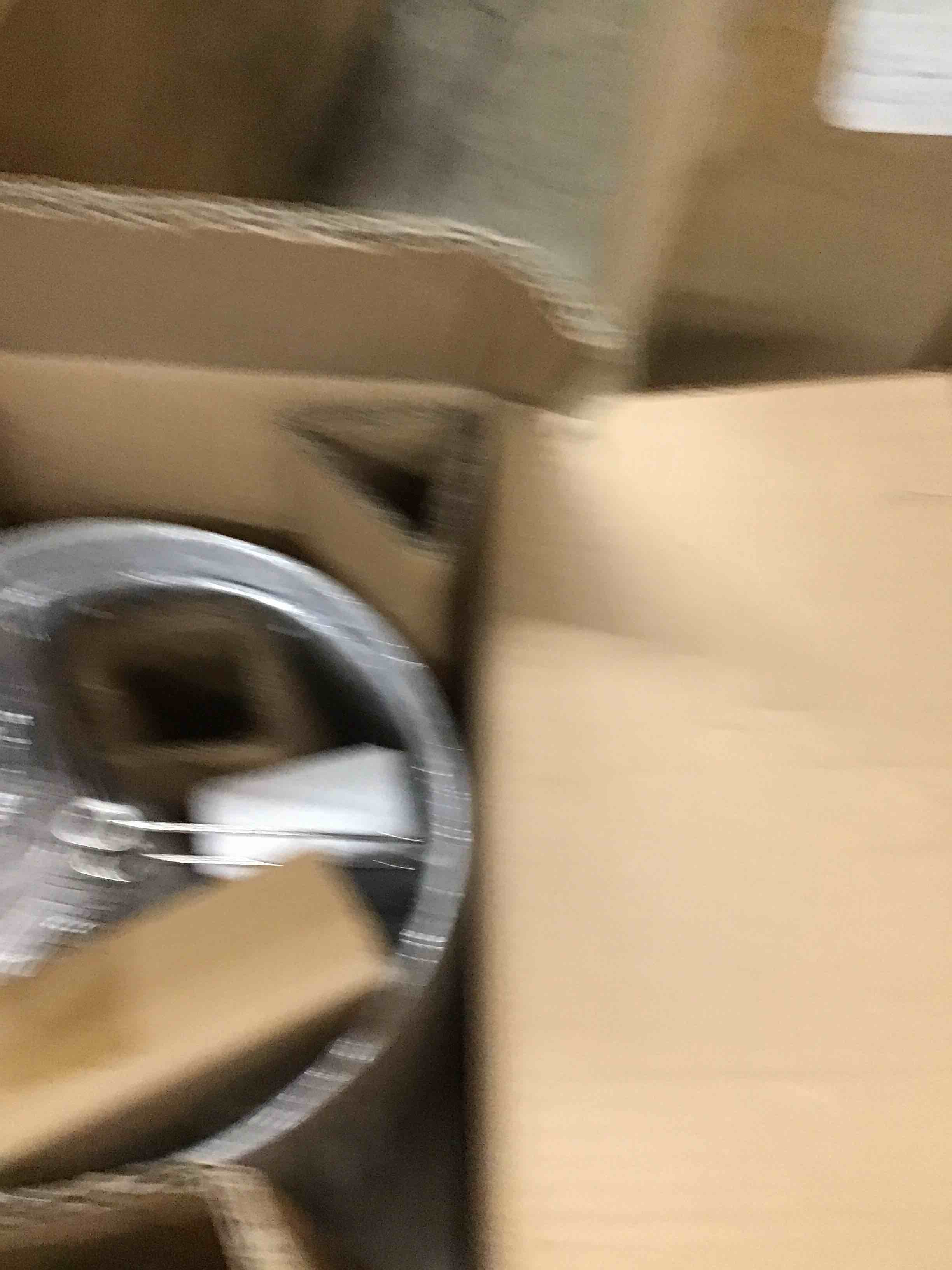 https://s3.amazonaws.com/lotting-images-prod/bidfta/BLU5362557_1697470399032.jpeg
