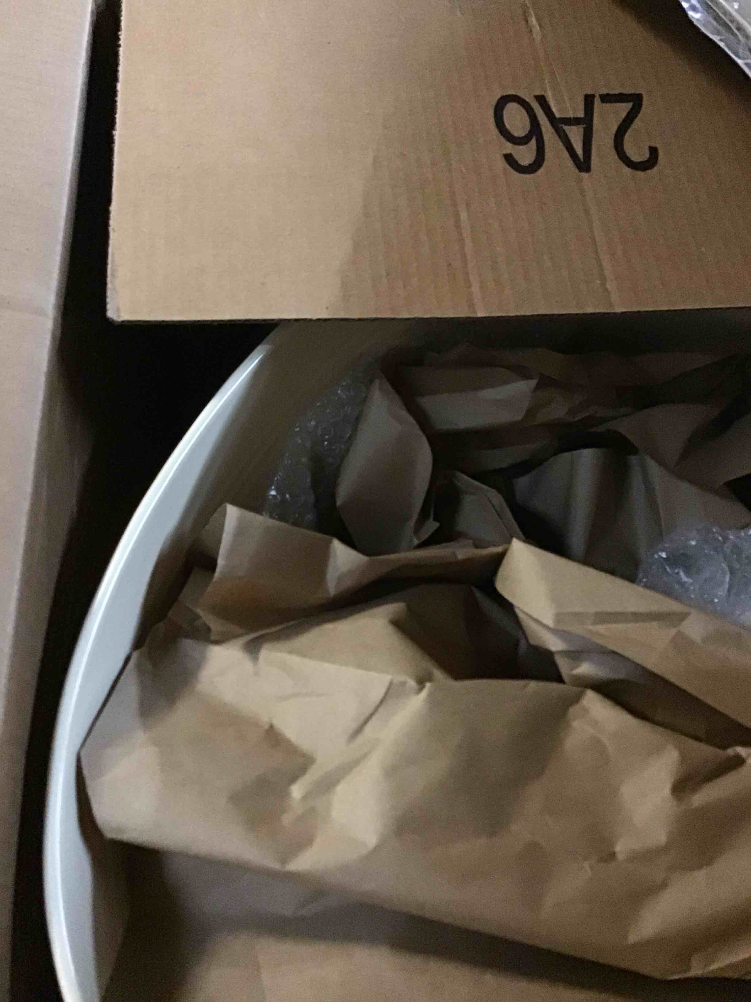 https://s3.amazonaws.com/lotting-images-prod/bidfta/BLU5363188_1703876302994.jpeg