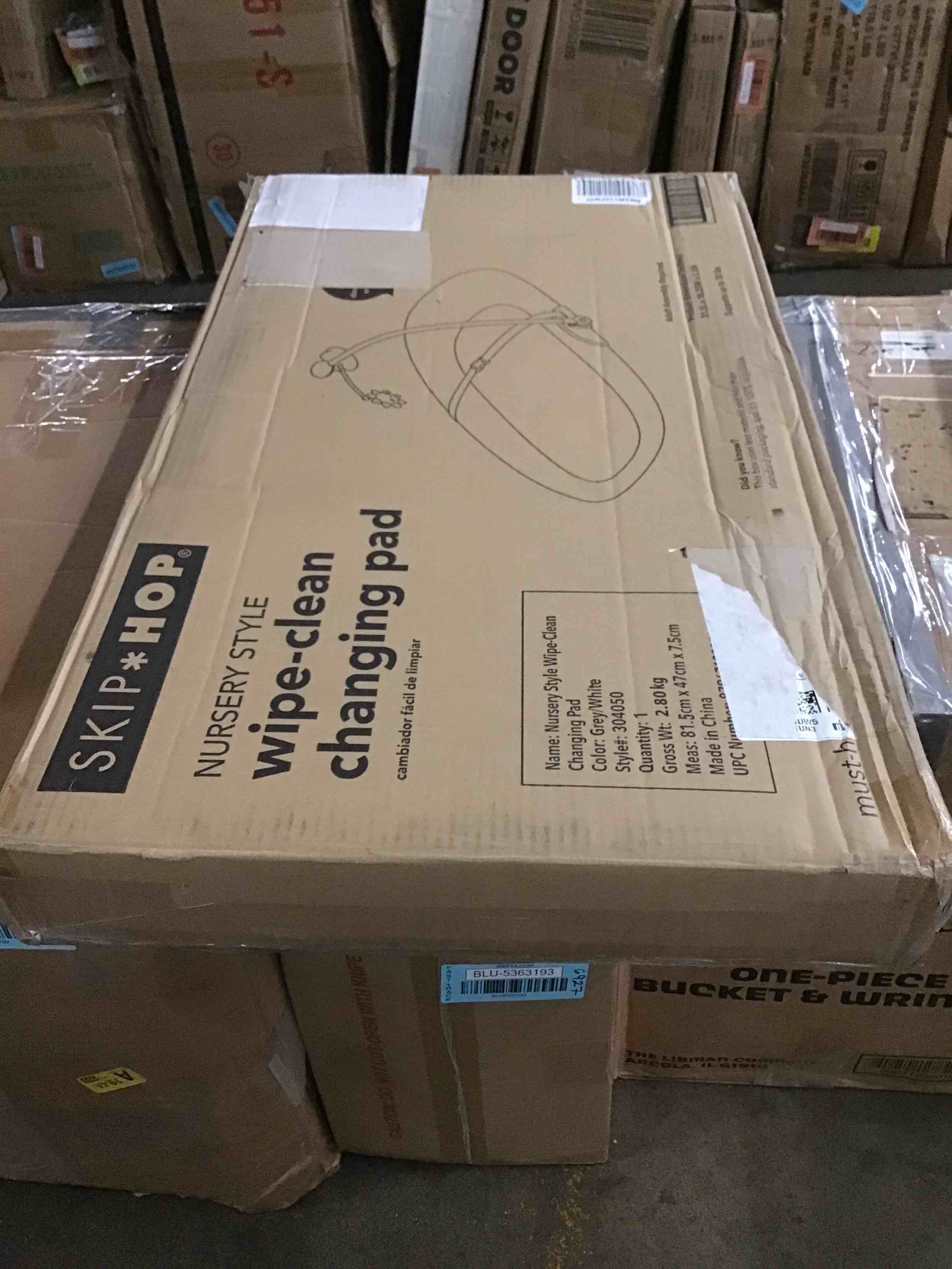 https://s3.amazonaws.com/lotting-images-prod/bidfta/BLU5363197_1703878096622.jpeg