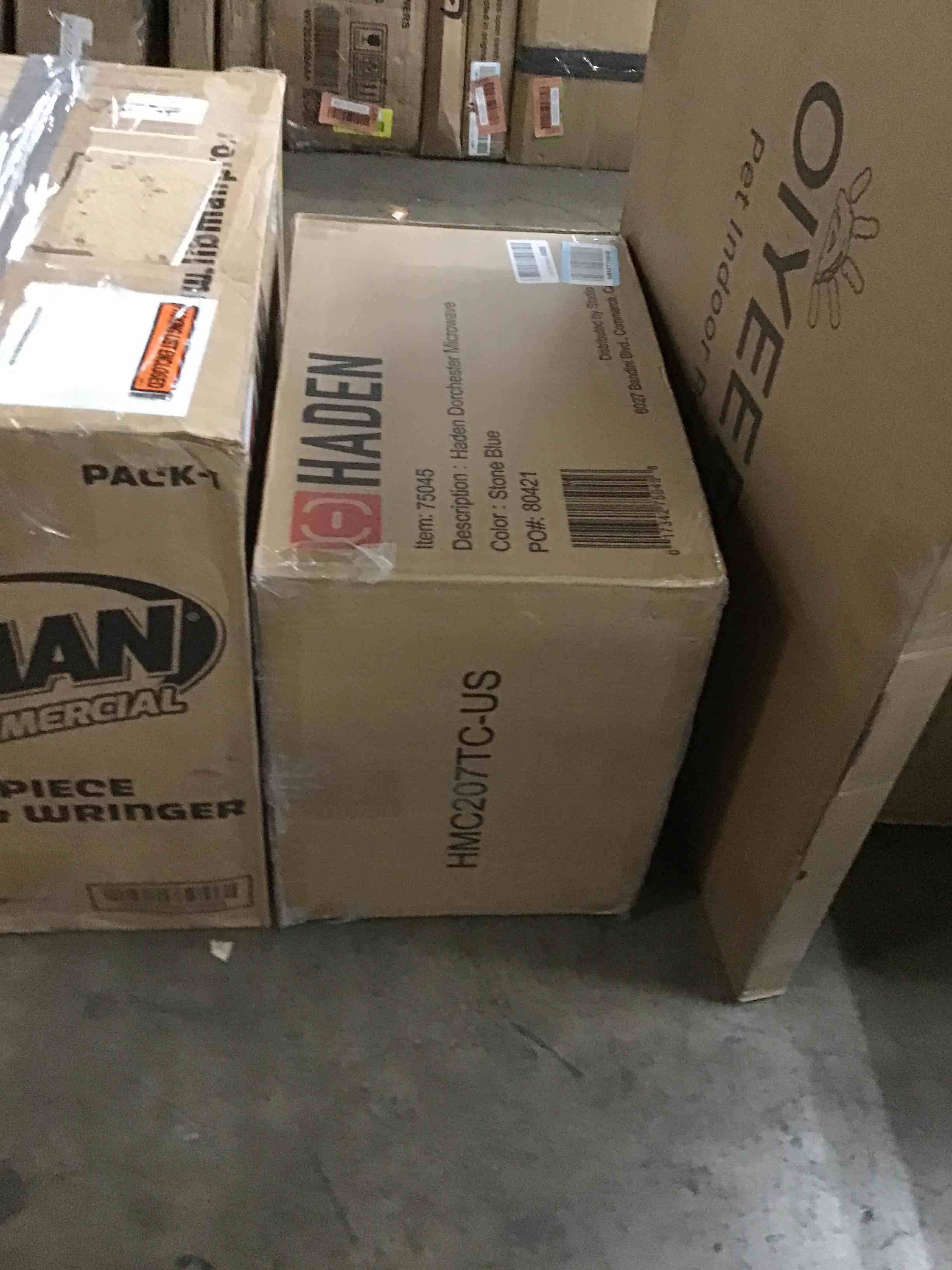https://s3.amazonaws.com/lotting-images-prod/bidfta/BLU5363199_1703878283966.jpeg