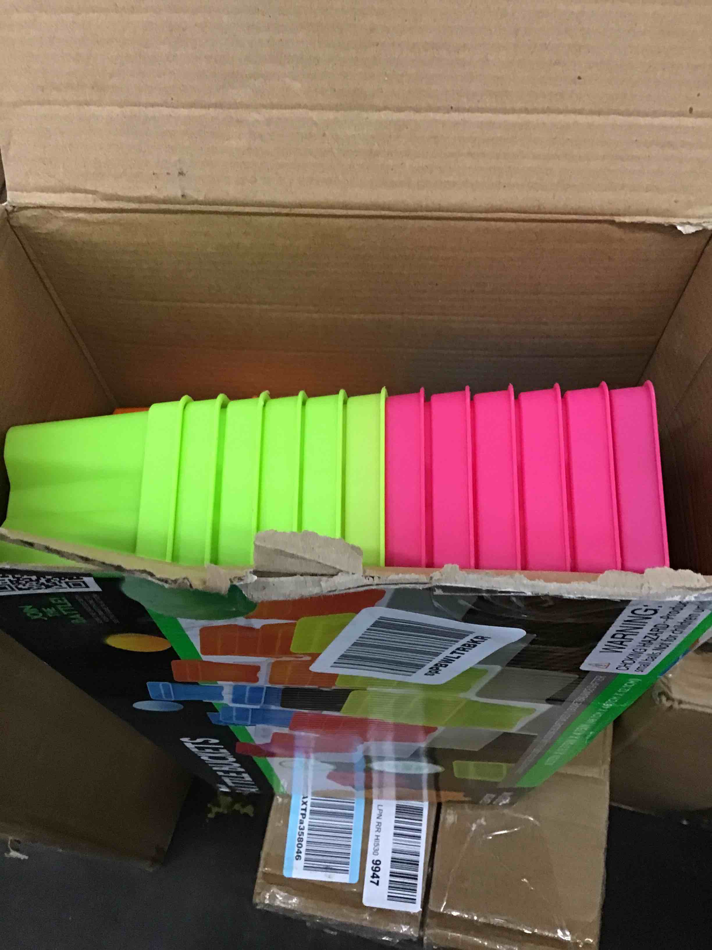 https://s3.amazonaws.com/lotting-images-prod/bidfta/BLU5363261_1703943909890.jpeg
