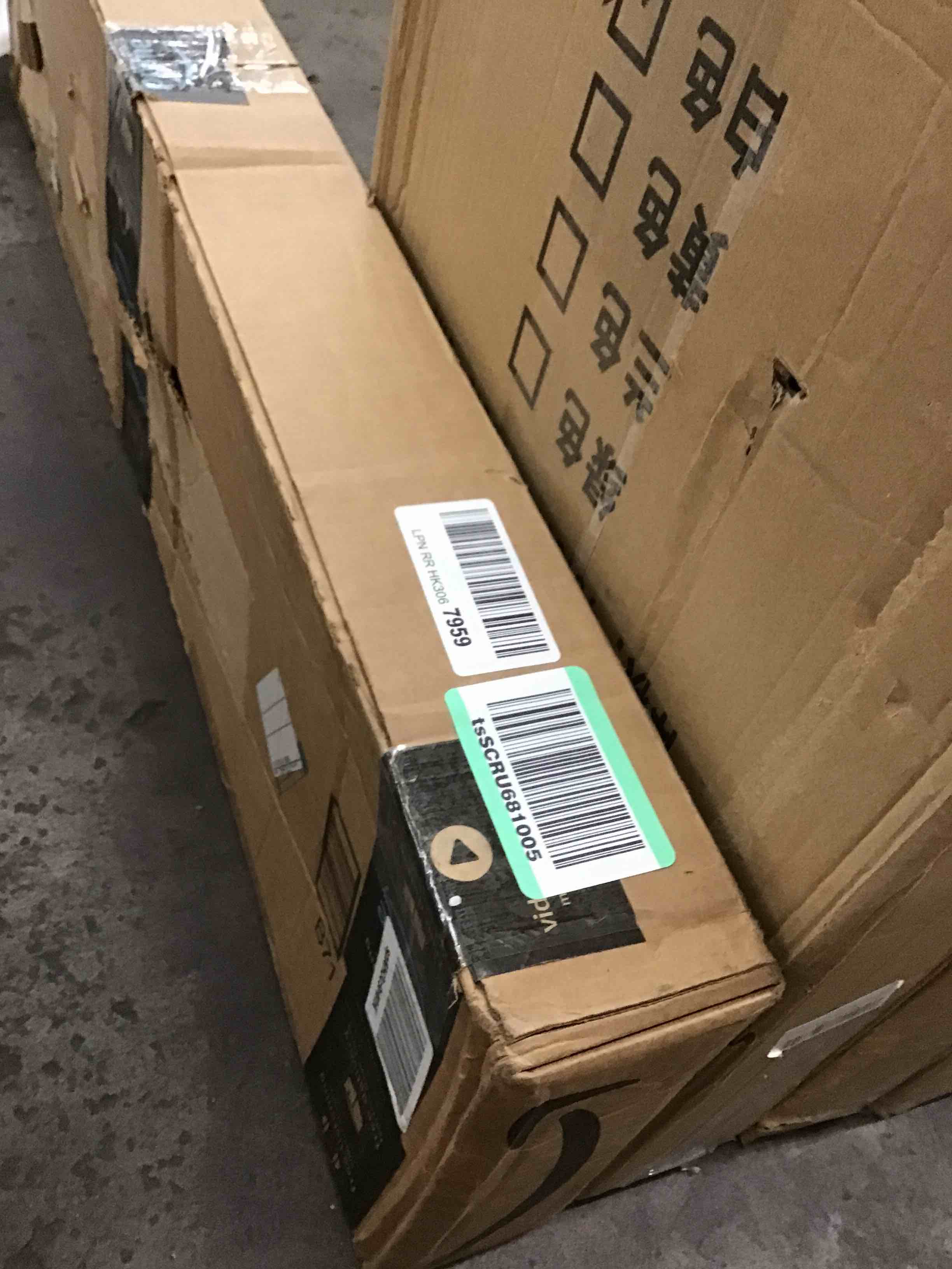 https://s3.amazonaws.com/lotting-images-prod/bidfta/BLU5366134_1703264068347.jpeg