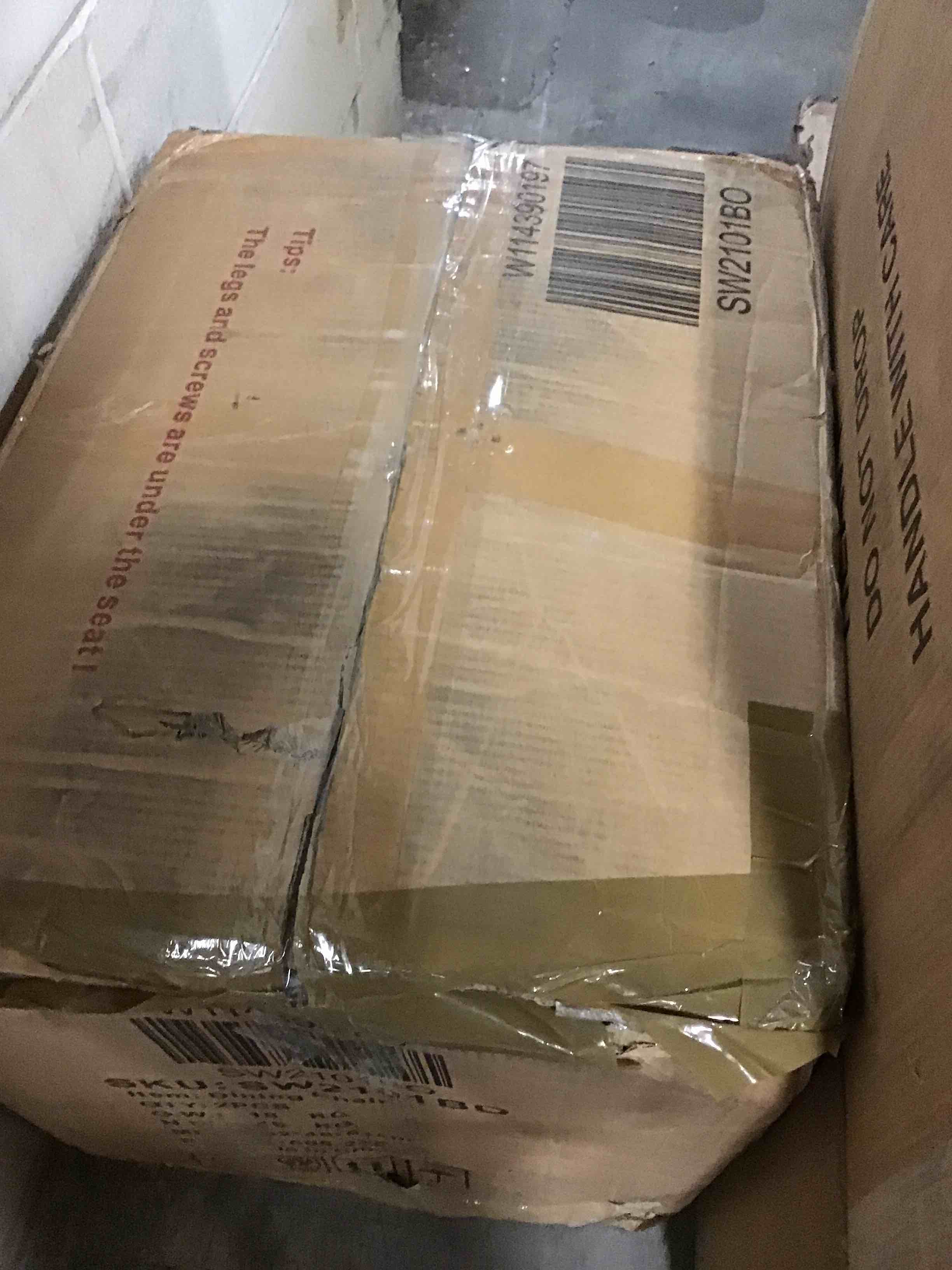 https://s3.amazonaws.com/lotting-images-prod/bidfta/BLU5366411_1703859218136.jpeg