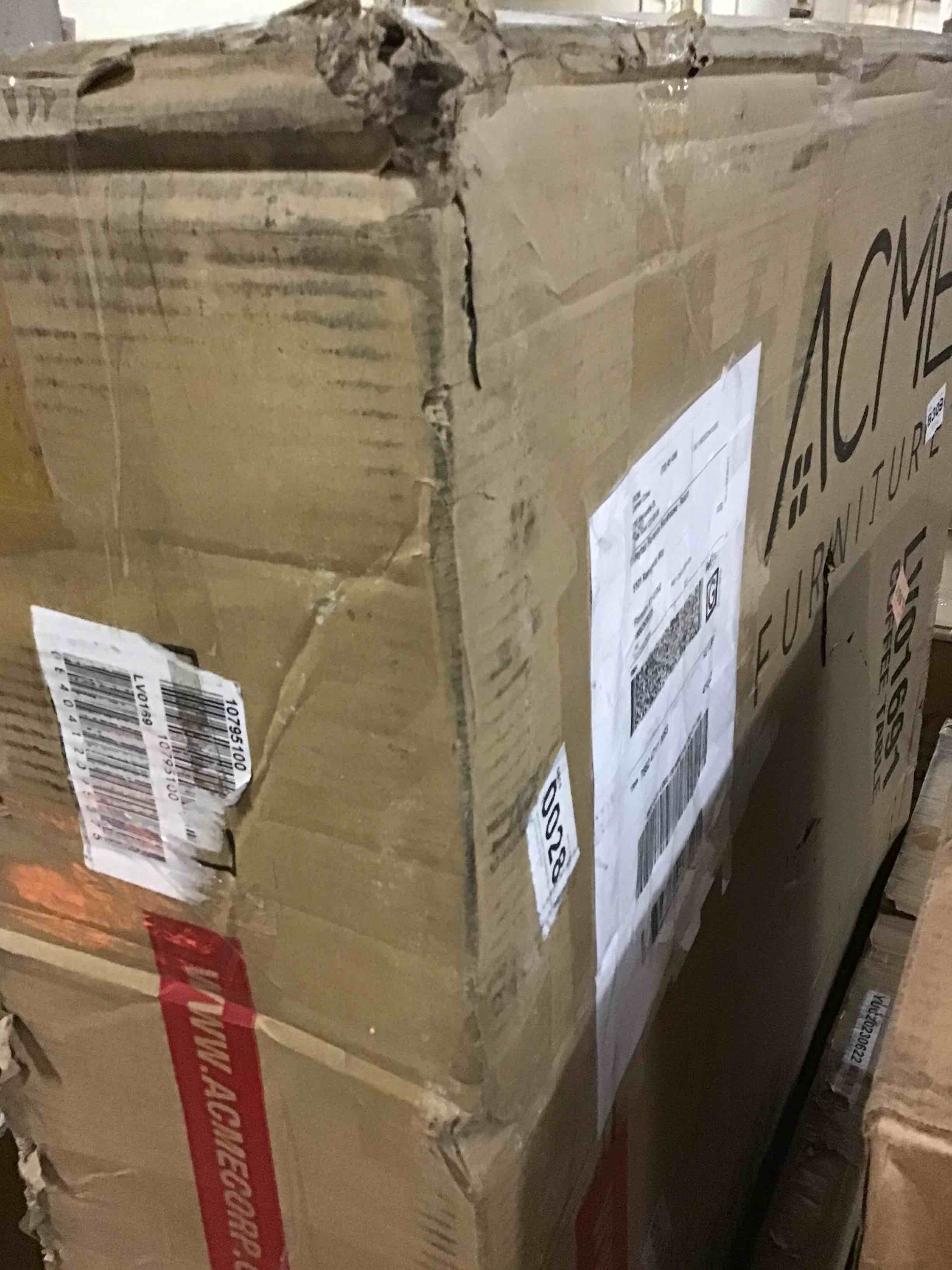 https://s3.amazonaws.com/lotting-images-prod/bidfta/BLU5366421_1703865272729.jpeg