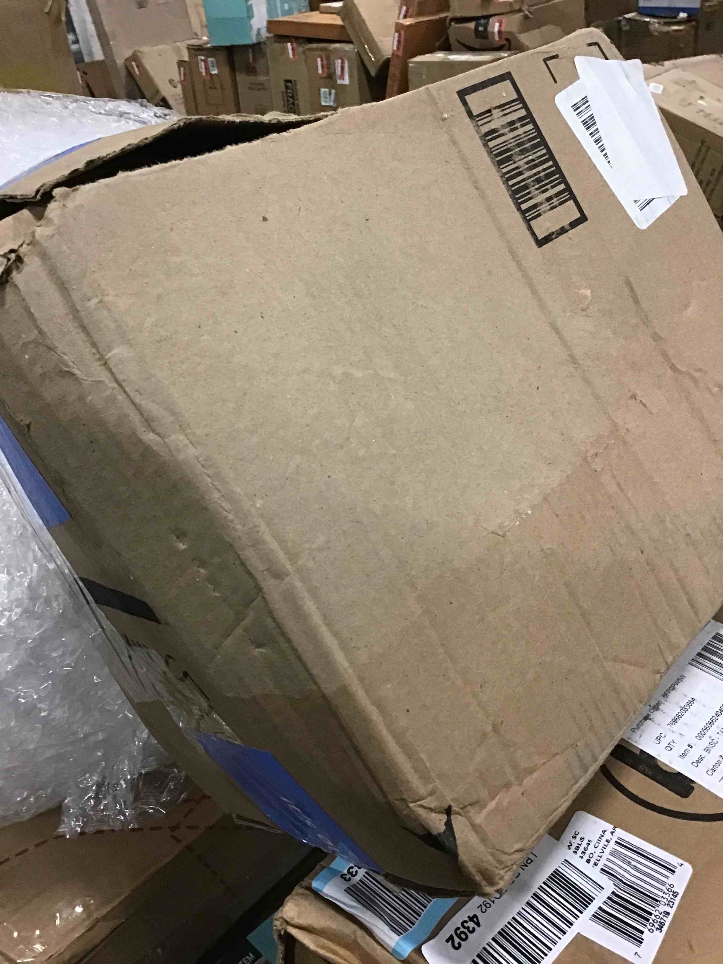 https://s3.amazonaws.com/lotting-images-prod/bidfta/BLU5367994_1695668462383.jpeg