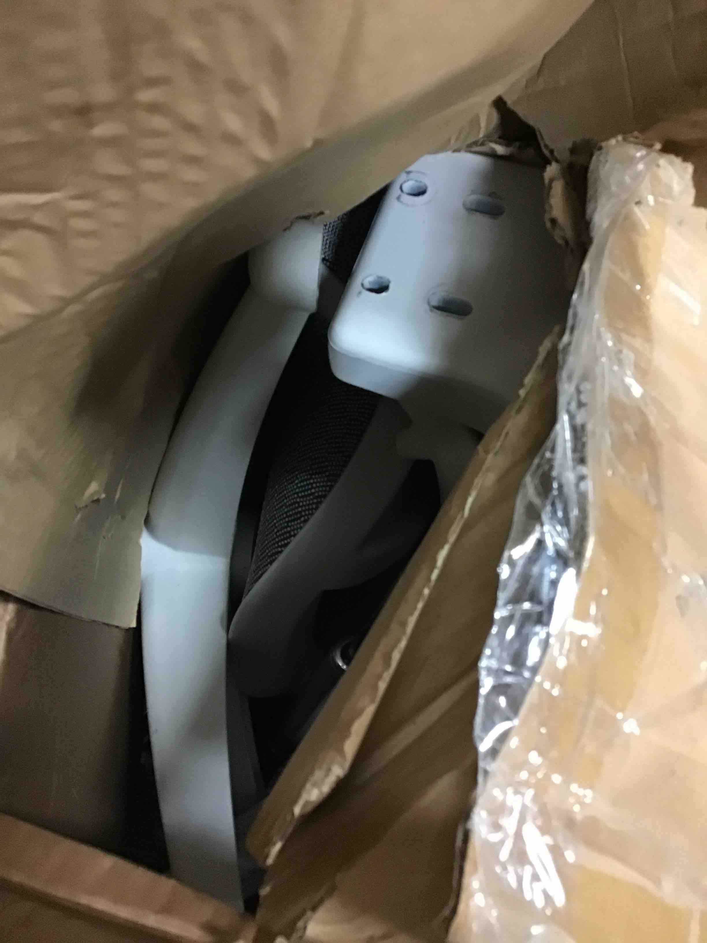 https://s3.amazonaws.com/lotting-images-prod/bidfta/BLU5369979_1702390496690.jpeg