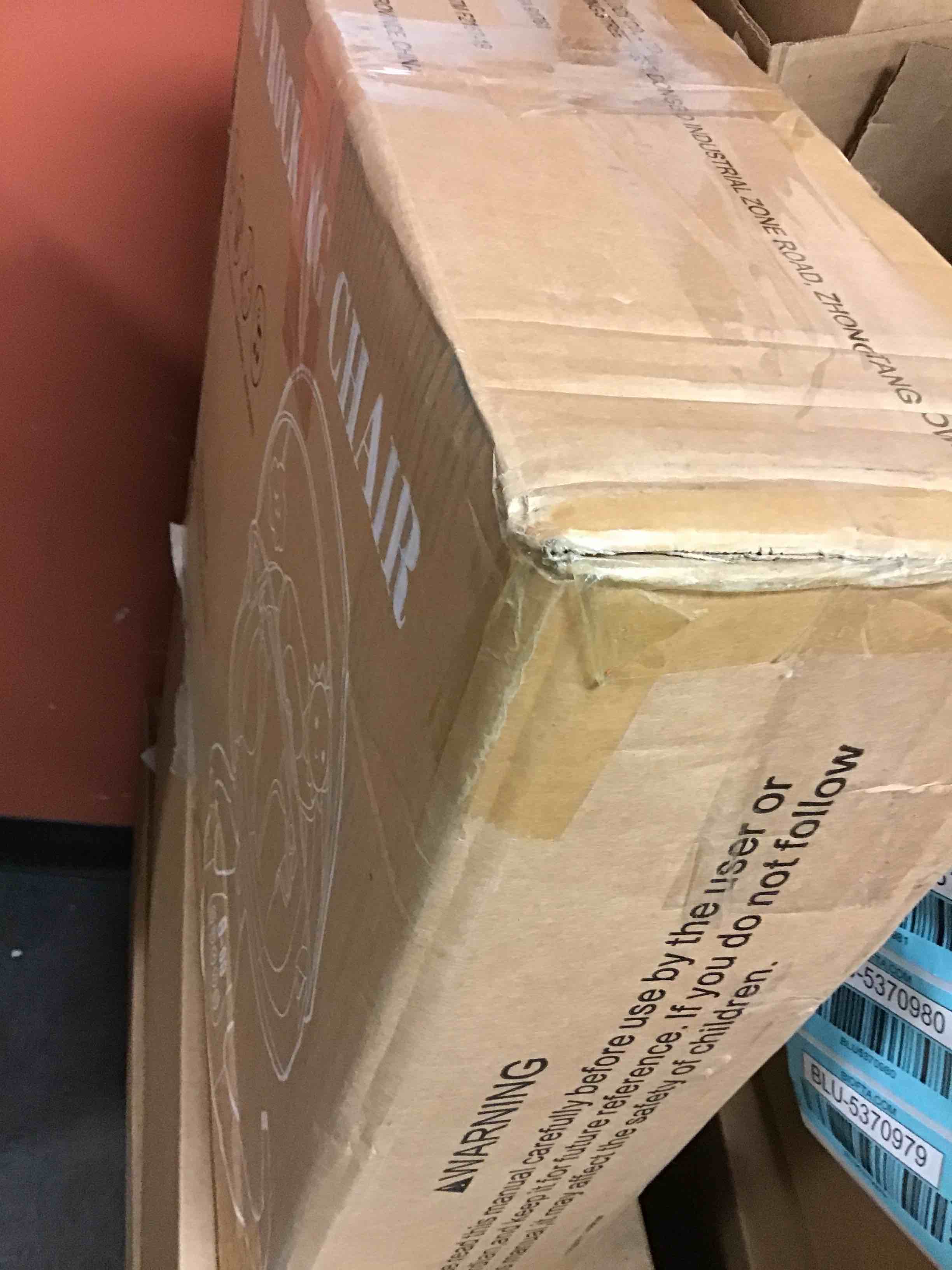 https://s3.amazonaws.com/lotting-images-prod/bidfta/BLU5370979_1703015792063.jpeg
