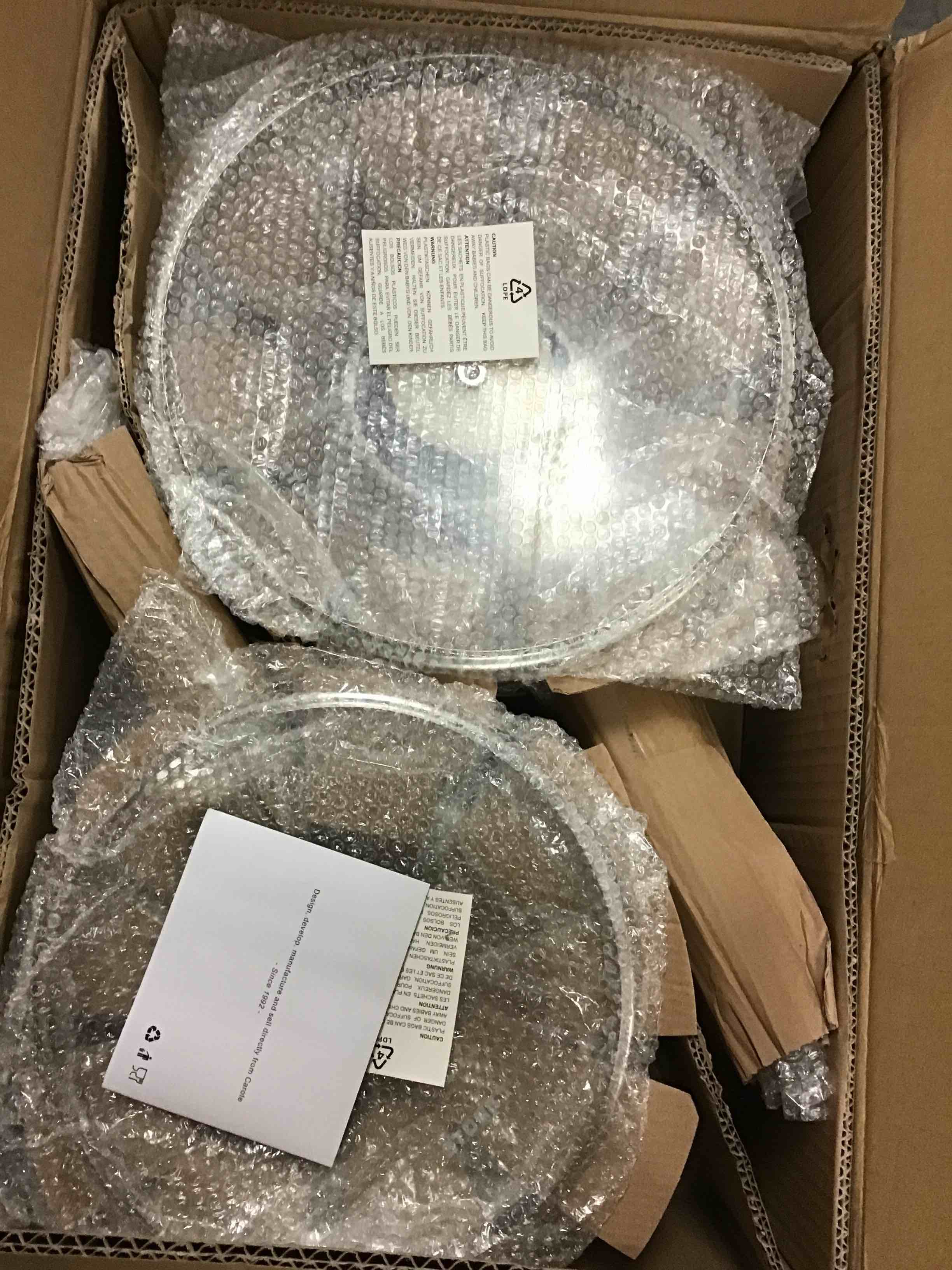 https://s3.amazonaws.com/lotting-images-prod/bidfta/BLU5371013_1703021618943.jpeg
