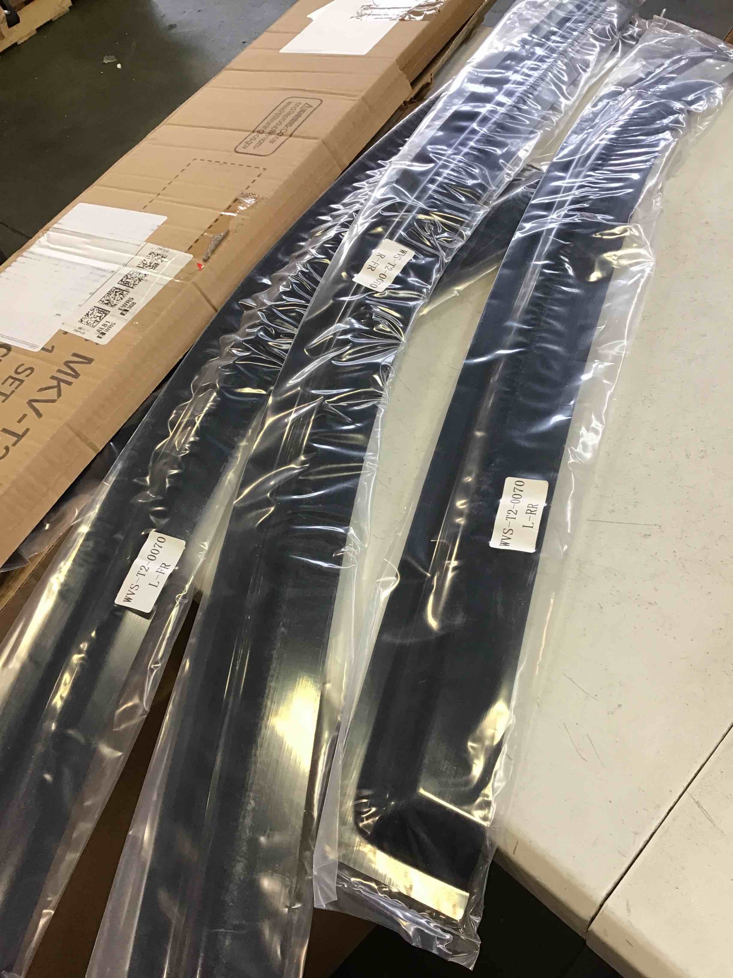 https://s3.amazonaws.com/lotting-images-prod/bidfta/BLU5374796_1704473260926.jpeg