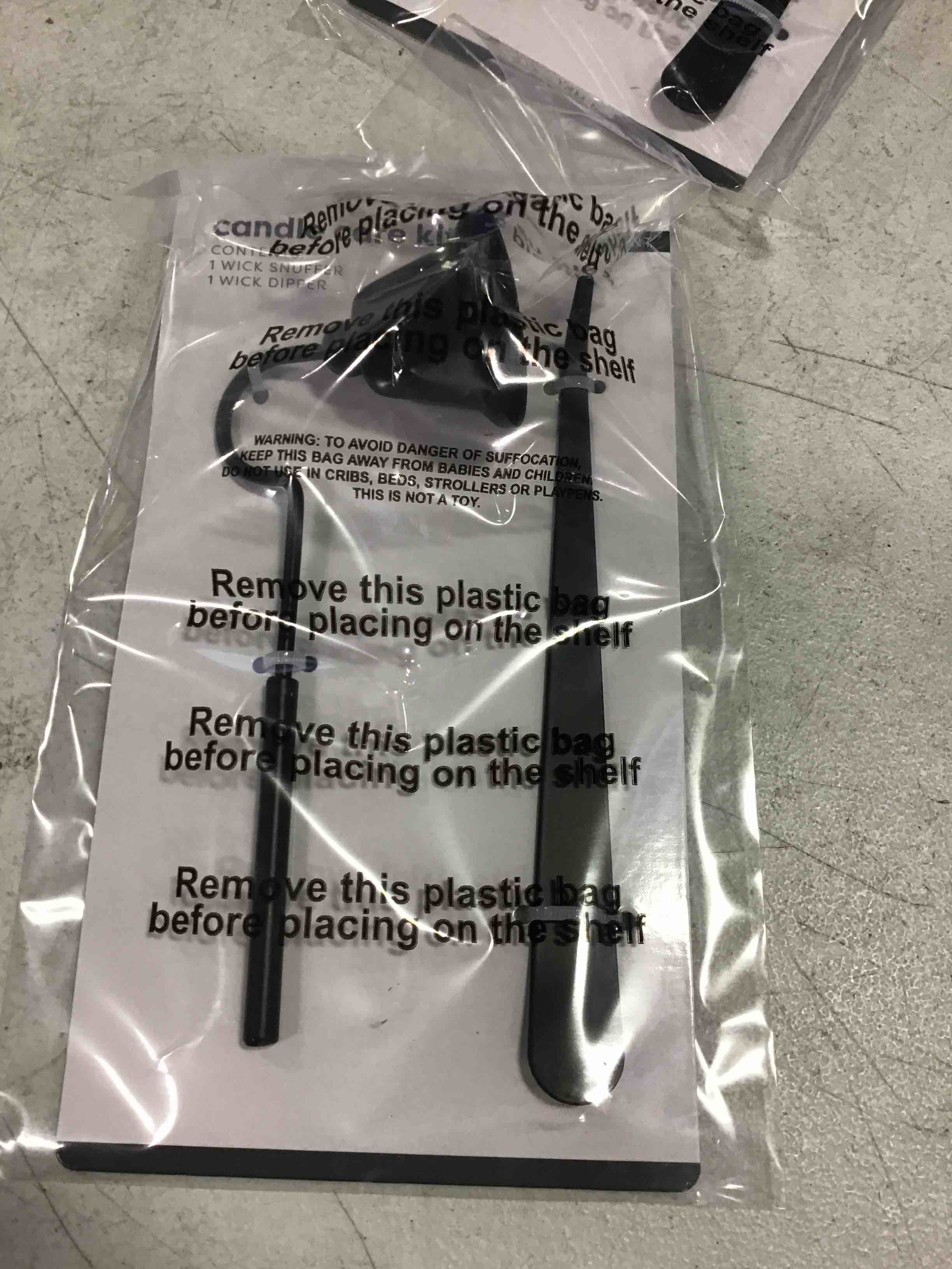 https://s3.amazonaws.com/lotting-images-prod/bidfta/BLU5374867_1704719181830.jpeg