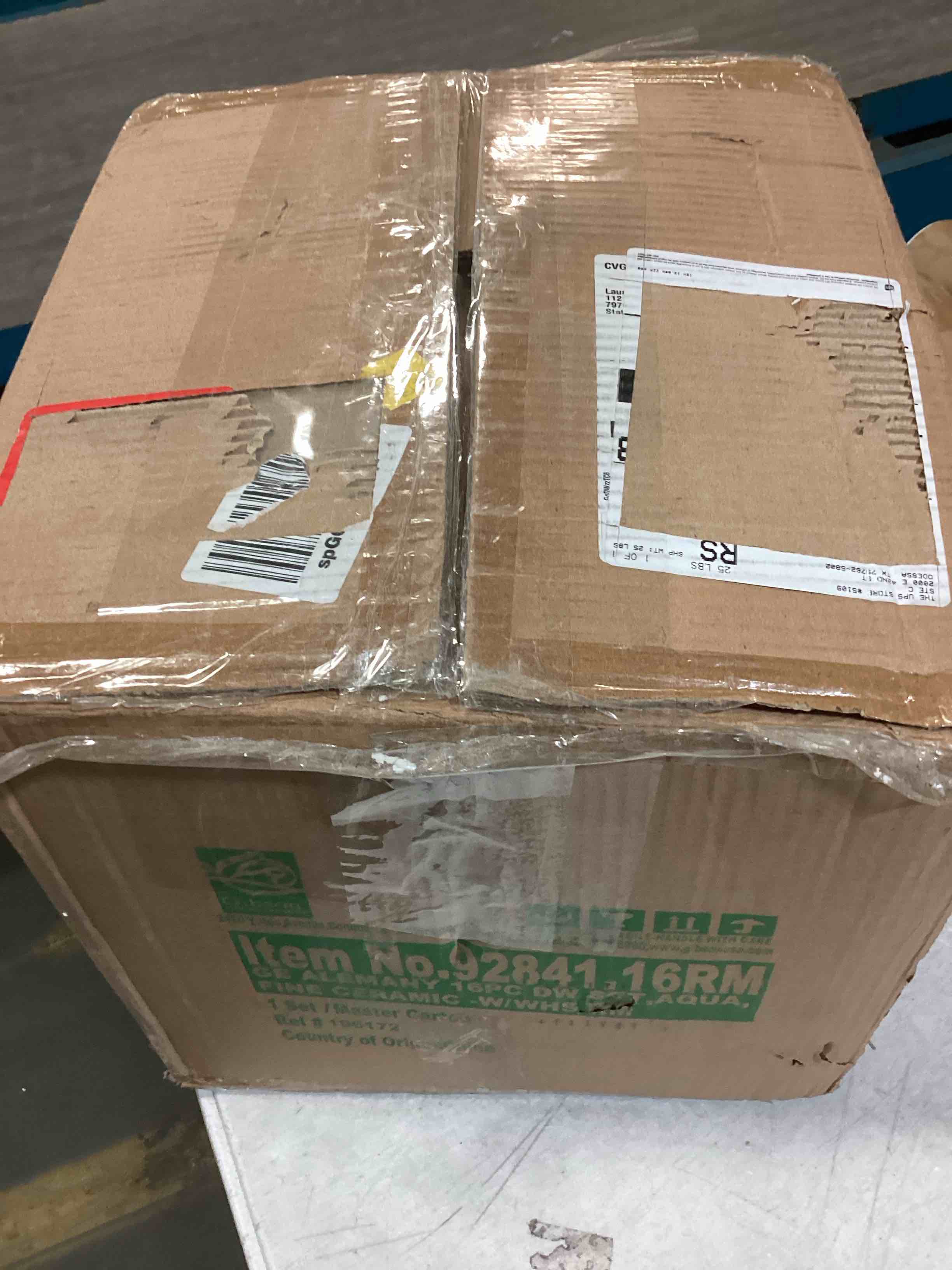 https://s3.amazonaws.com/lotting-images-prod/bidfta/BLU5375172_1702650081084.jpeg