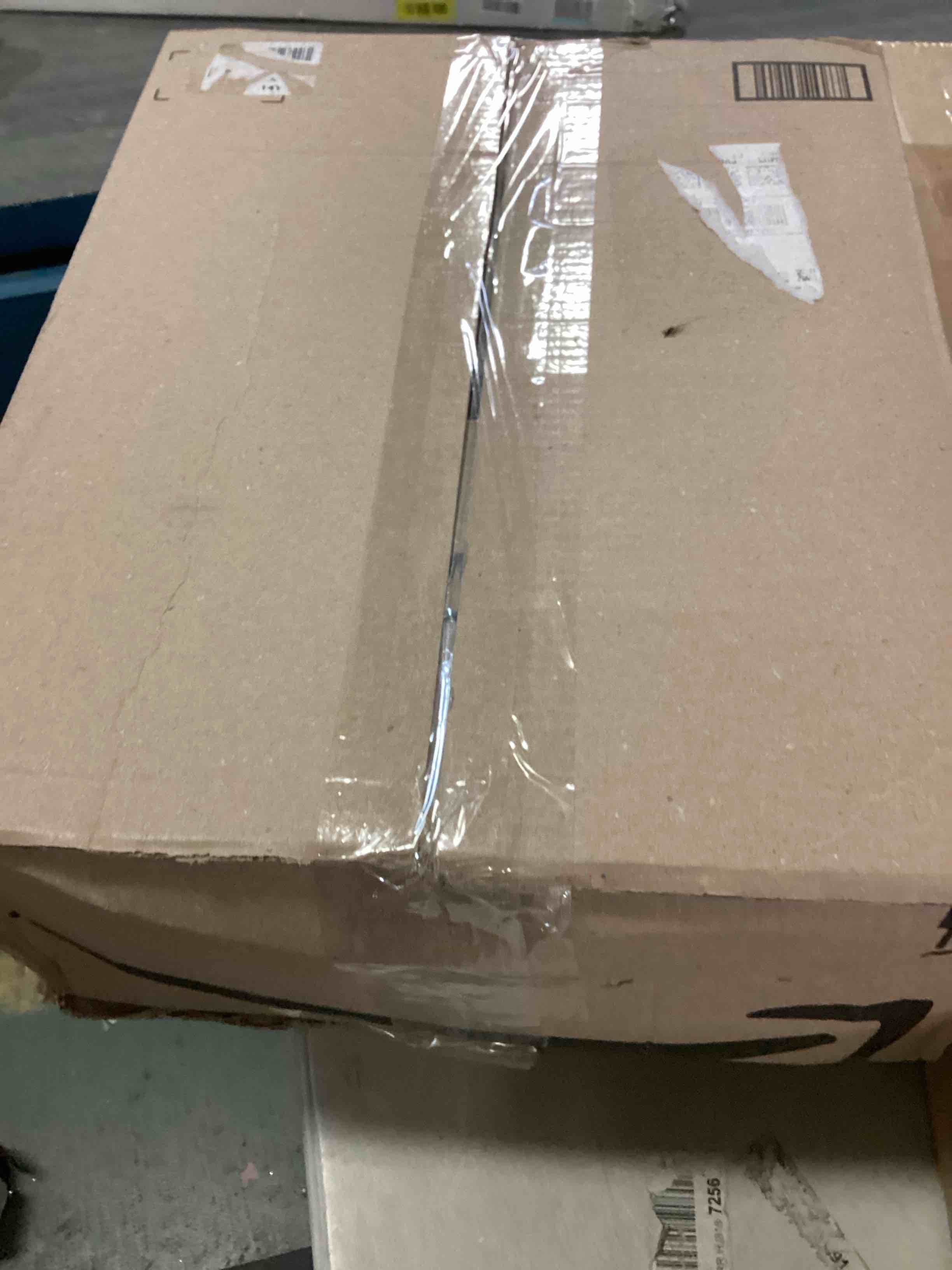 https://s3.amazonaws.com/lotting-images-prod/bidfta/BLU5376195_1703186857690.jpeg