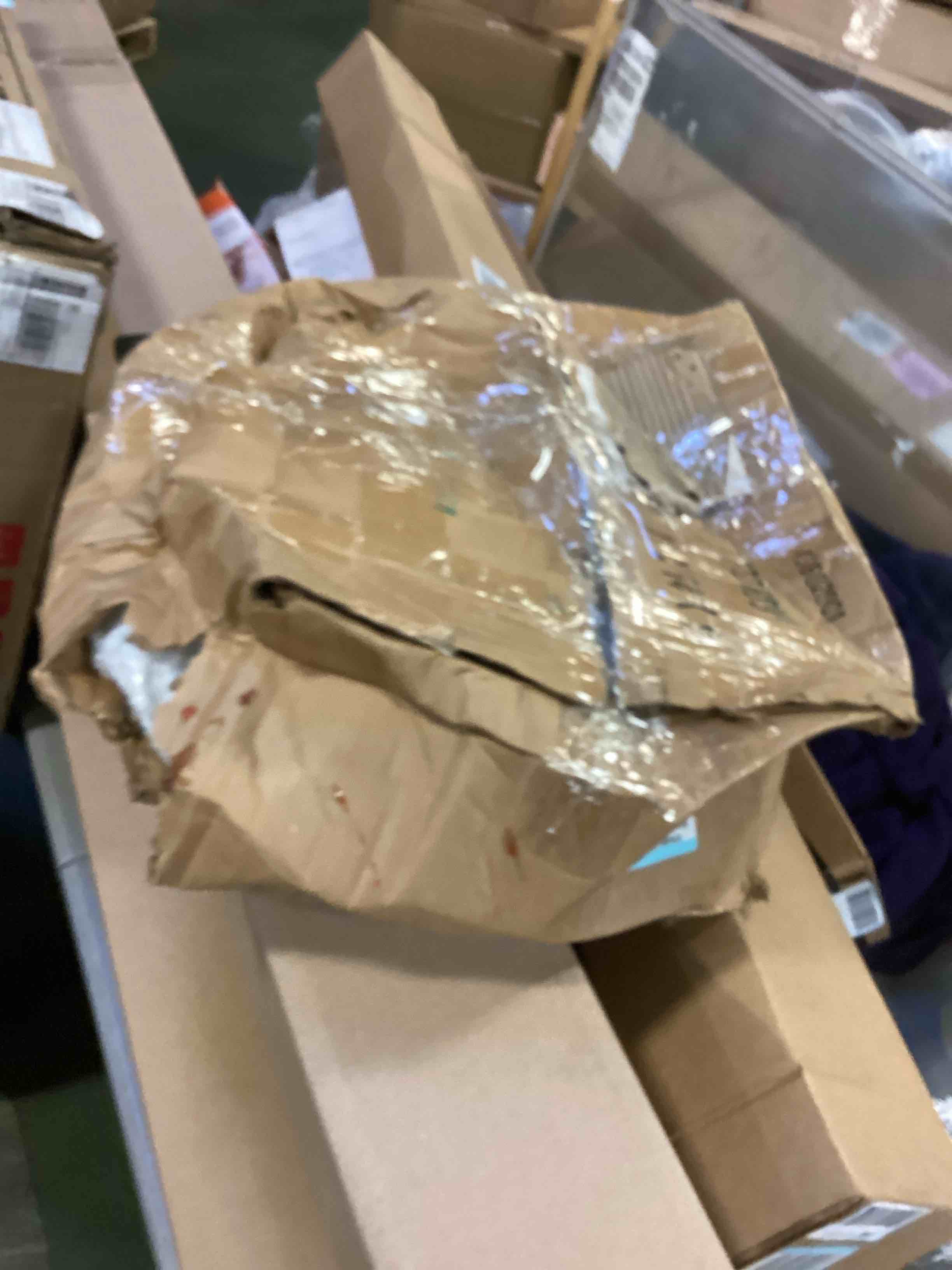 https://s3.amazonaws.com/lotting-images-prod/bidfta/BLU5378009_1703013079018.jpeg