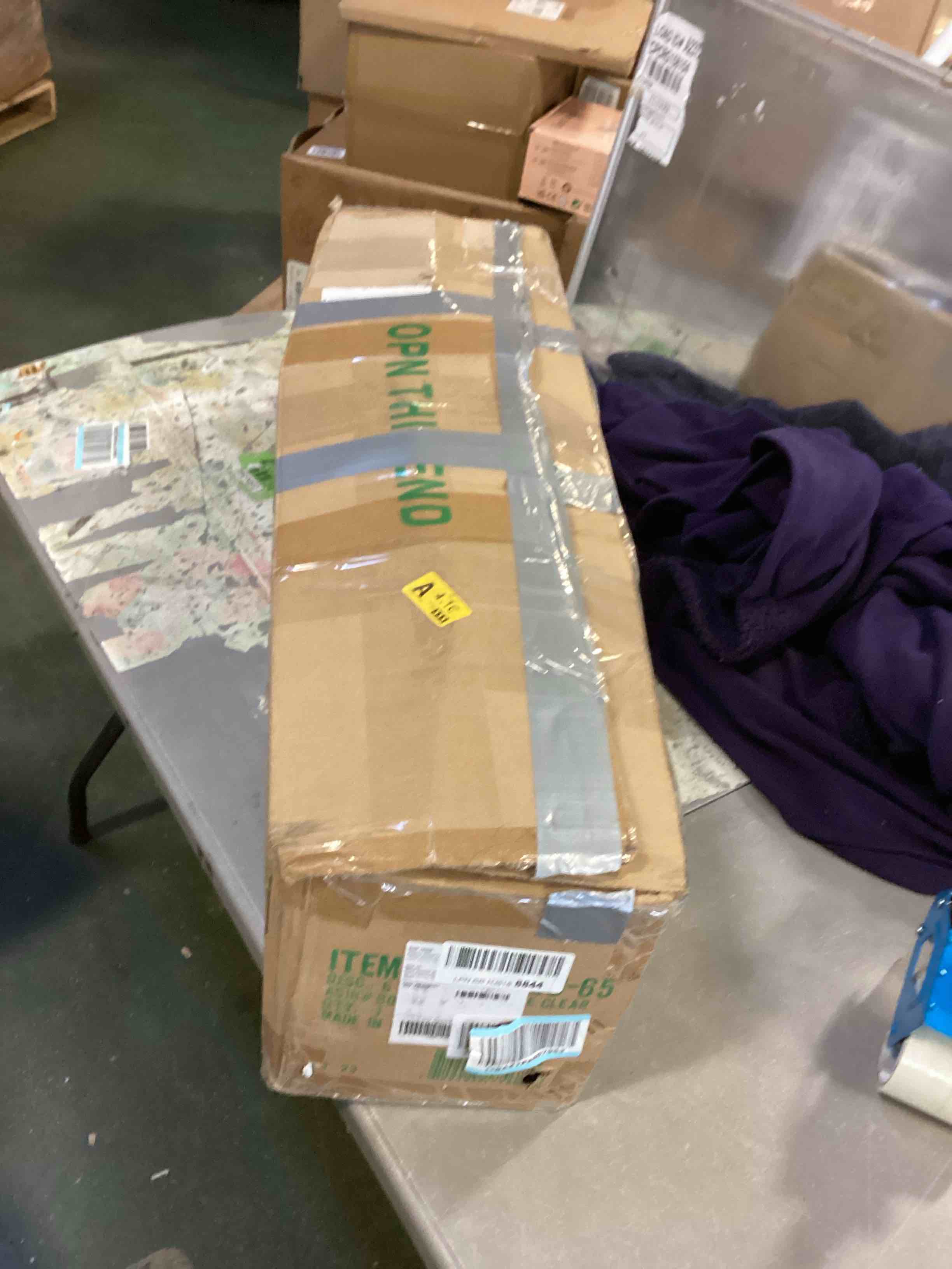 https://s3.amazonaws.com/lotting-images-prod/bidfta/BLU5378017_1703014112579.jpeg