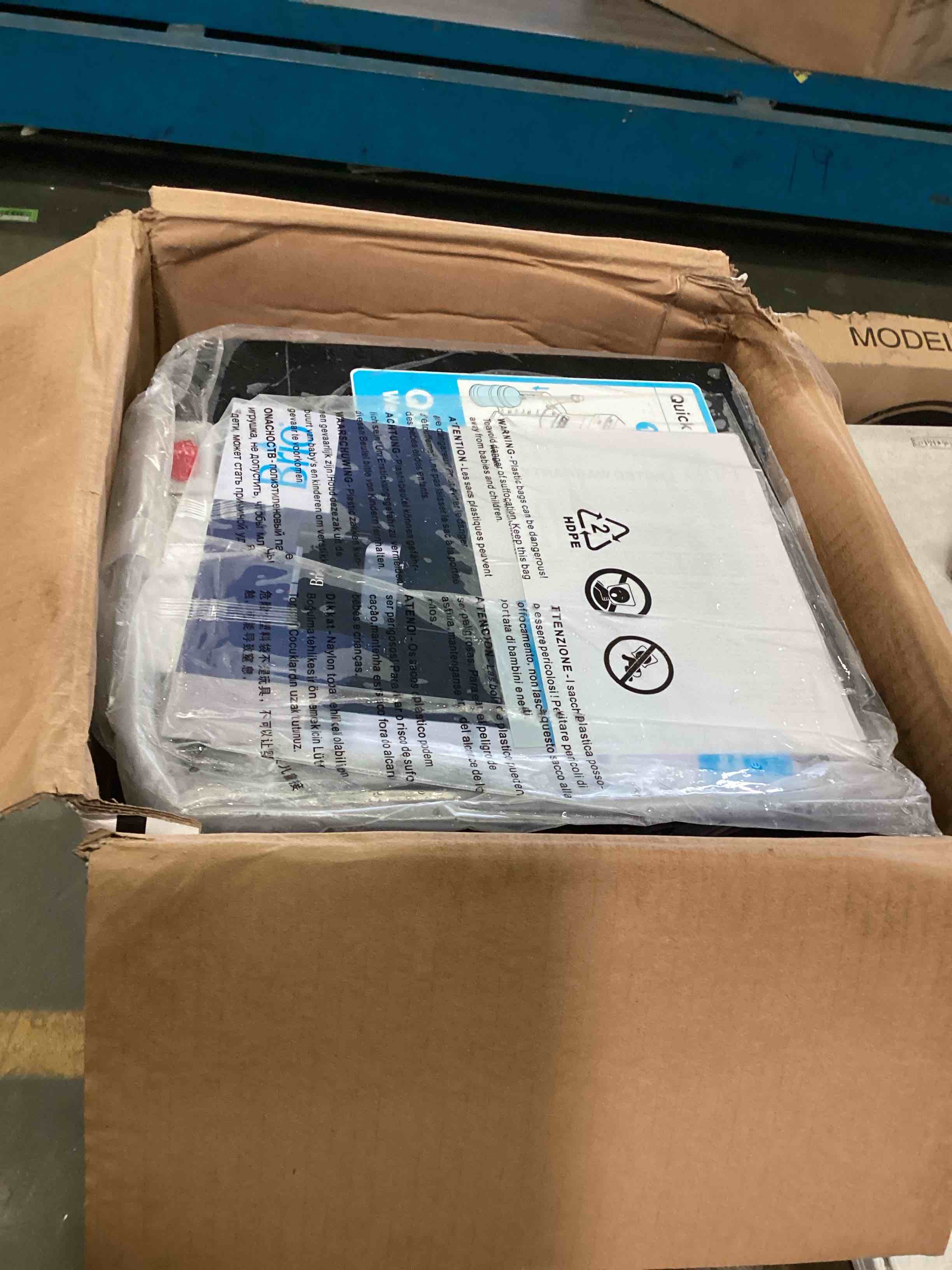 https://s3.amazonaws.com/lotting-images-prod/bidfta/BLU5378196_1703092624932.jpeg