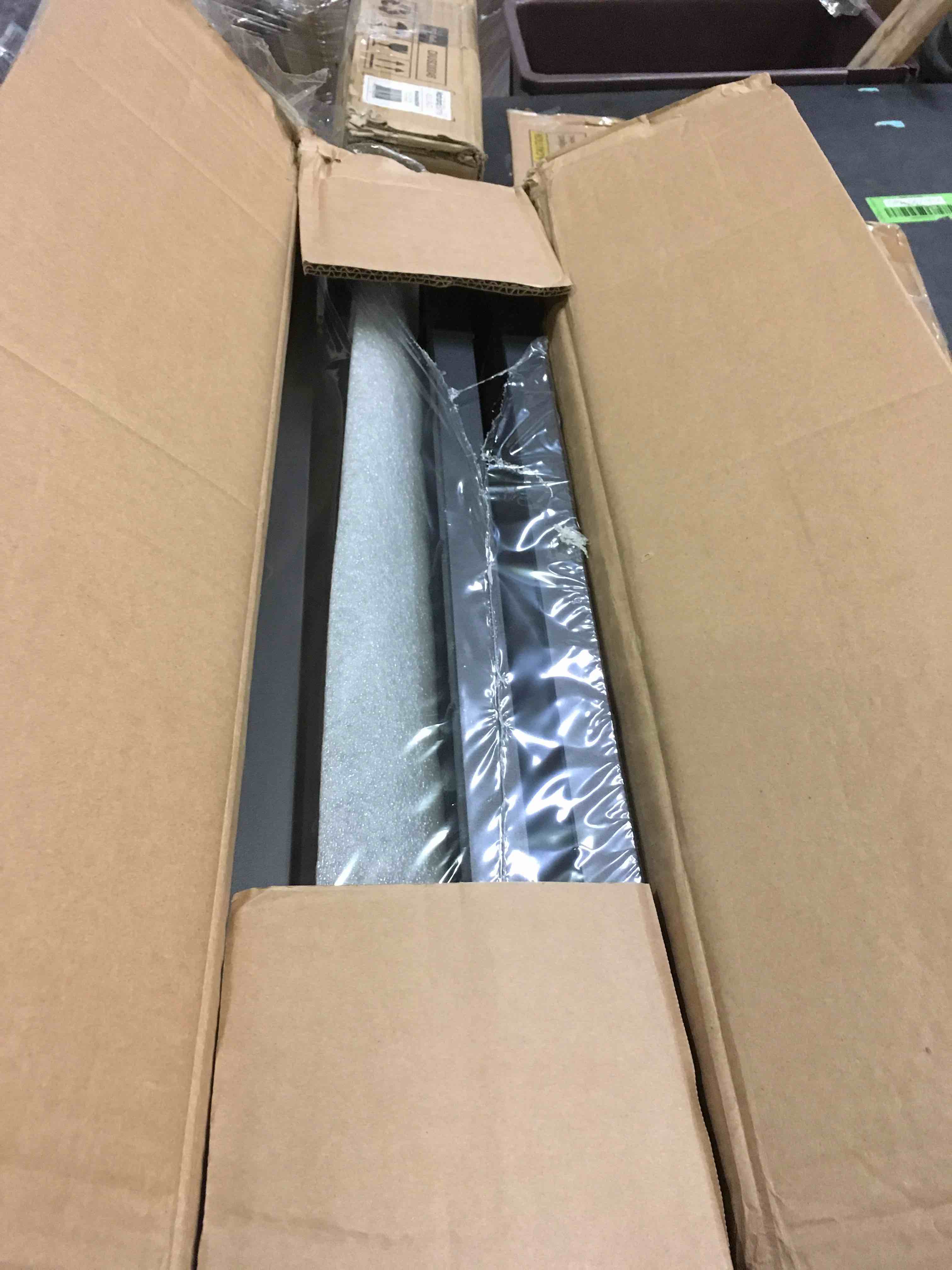 https://s3.amazonaws.com/lotting-images-prod/bidfta/BLU5378412_1703175776965.jpeg