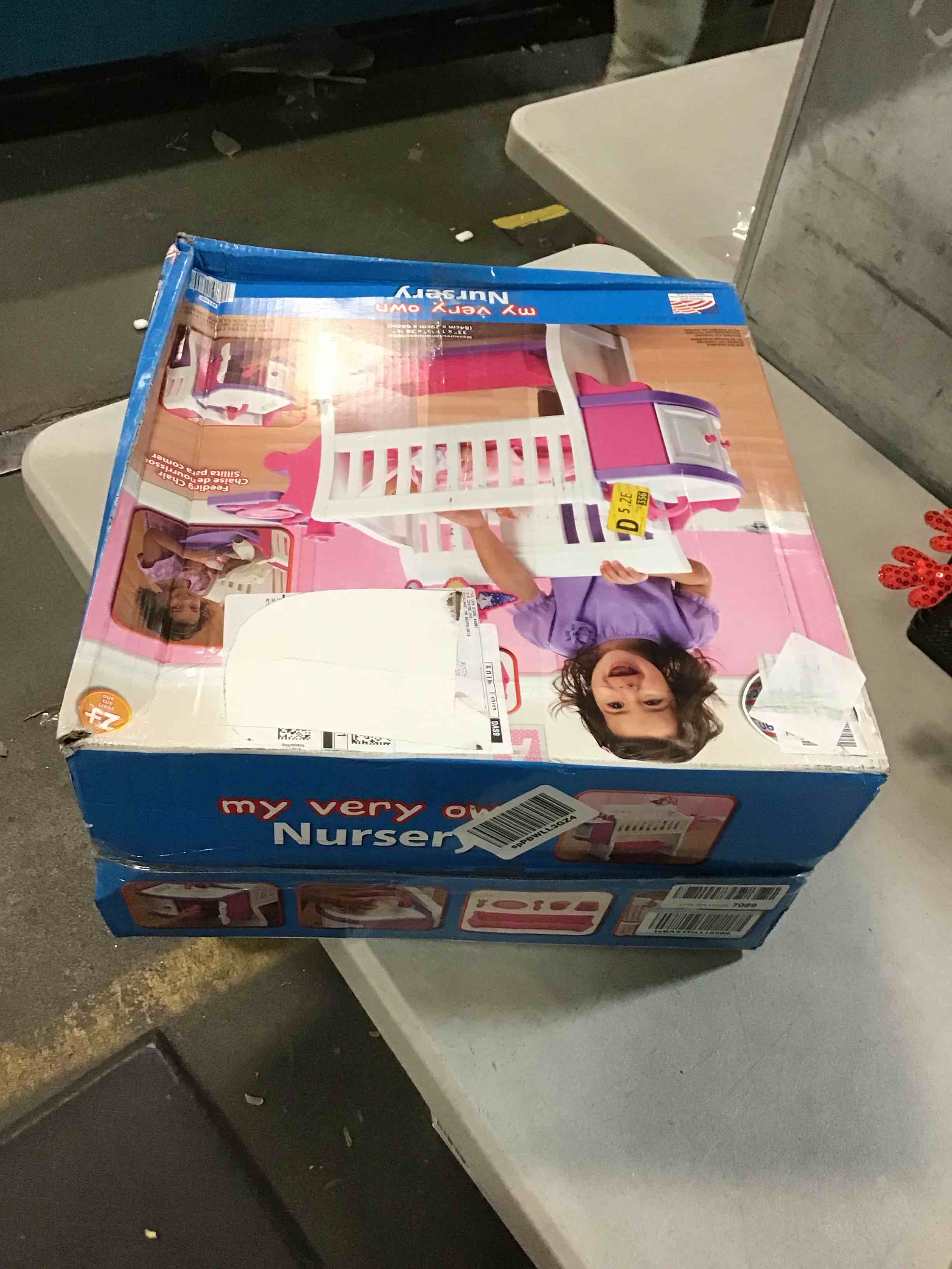 https://s3.amazonaws.com/lotting-images-prod/bidfta/BLU5378728_1703278618708.jpeg