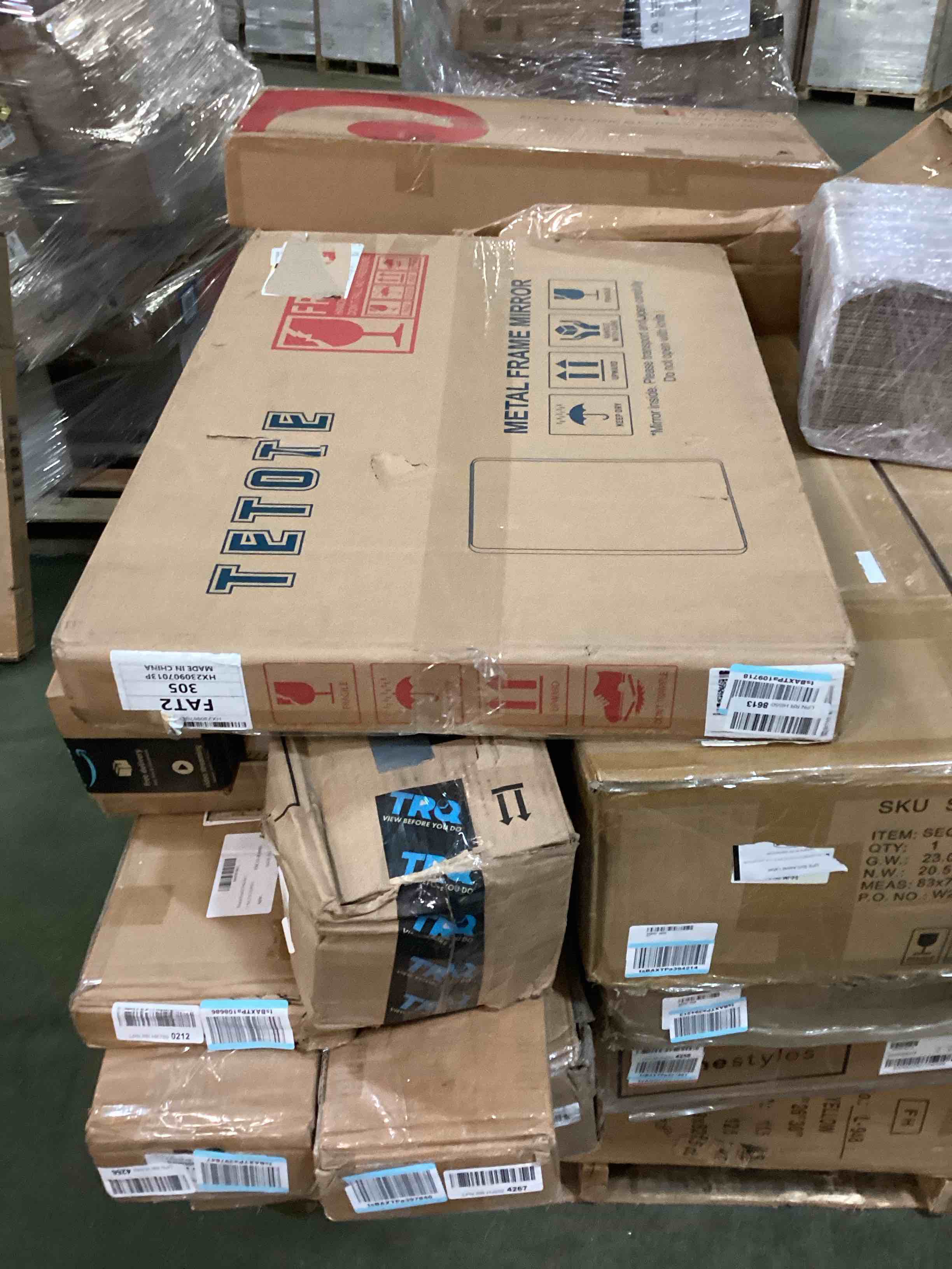 https://s3.amazonaws.com/lotting-images-prod/bidfta/BLU5378783_1703342846881.jpeg