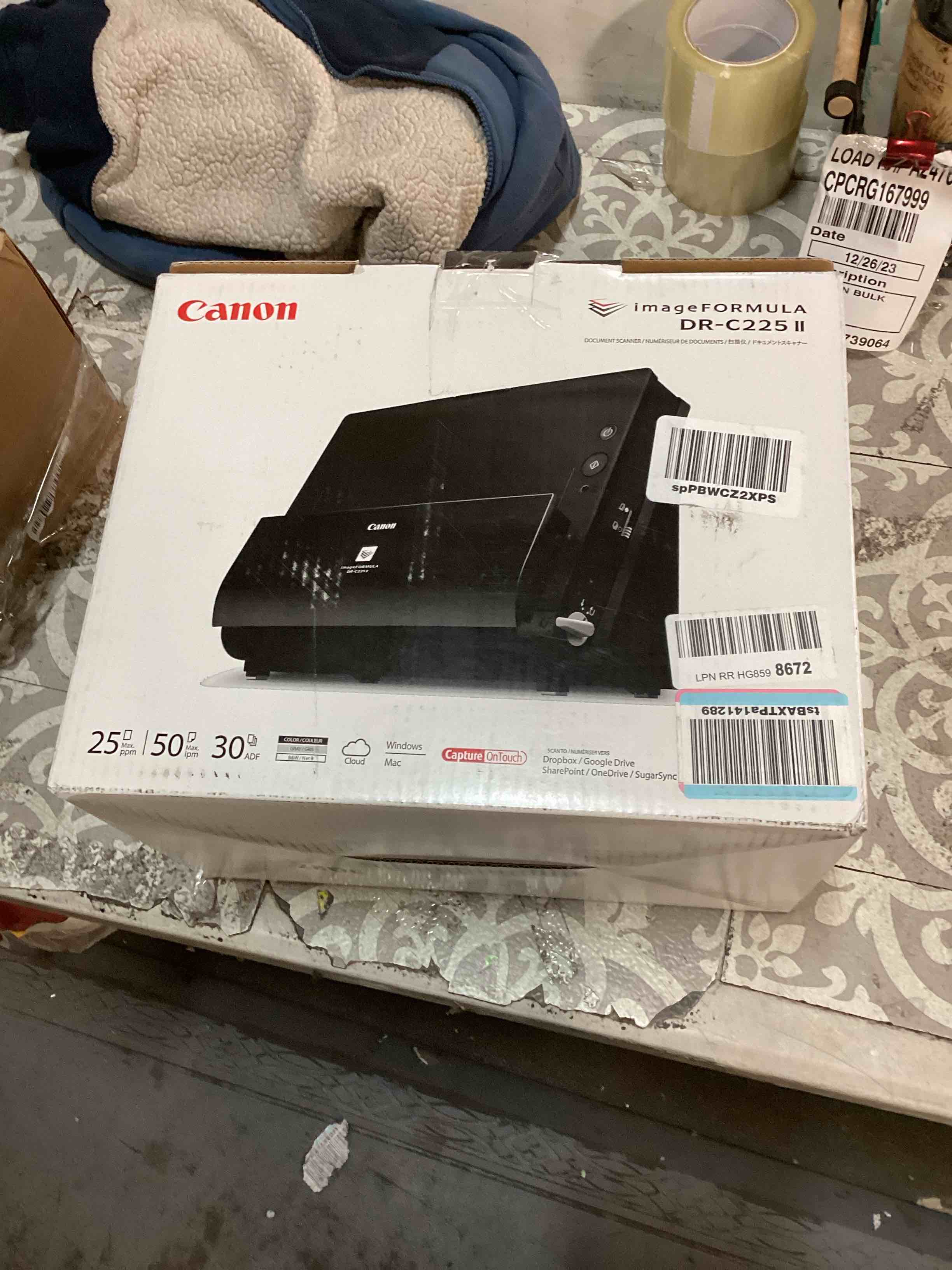 https://s3.amazonaws.com/lotting-images-prod/bidfta/BLU5379081_1703860570068.jpeg