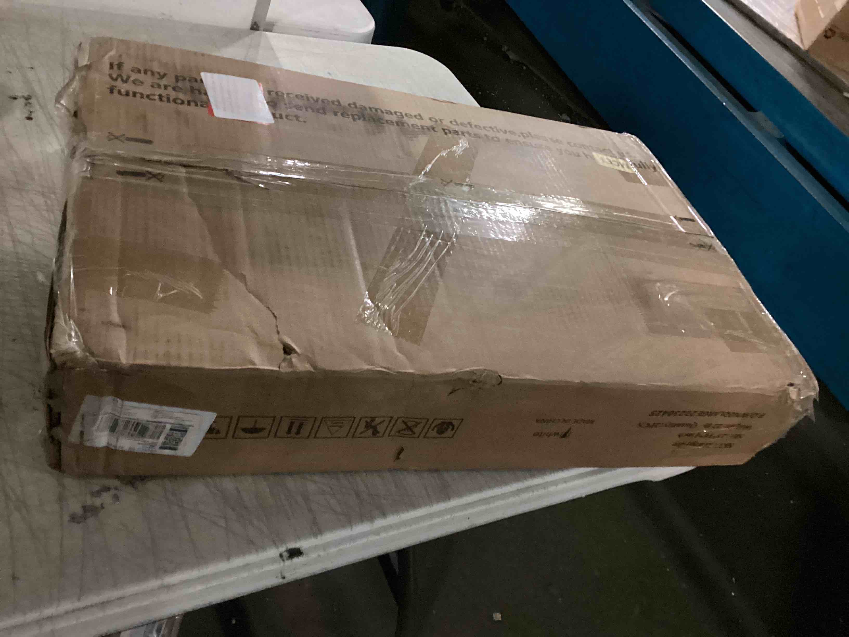 https://s3.amazonaws.com/lotting-images-prod/bidfta/BLU5379743_1702989070648.jpeg