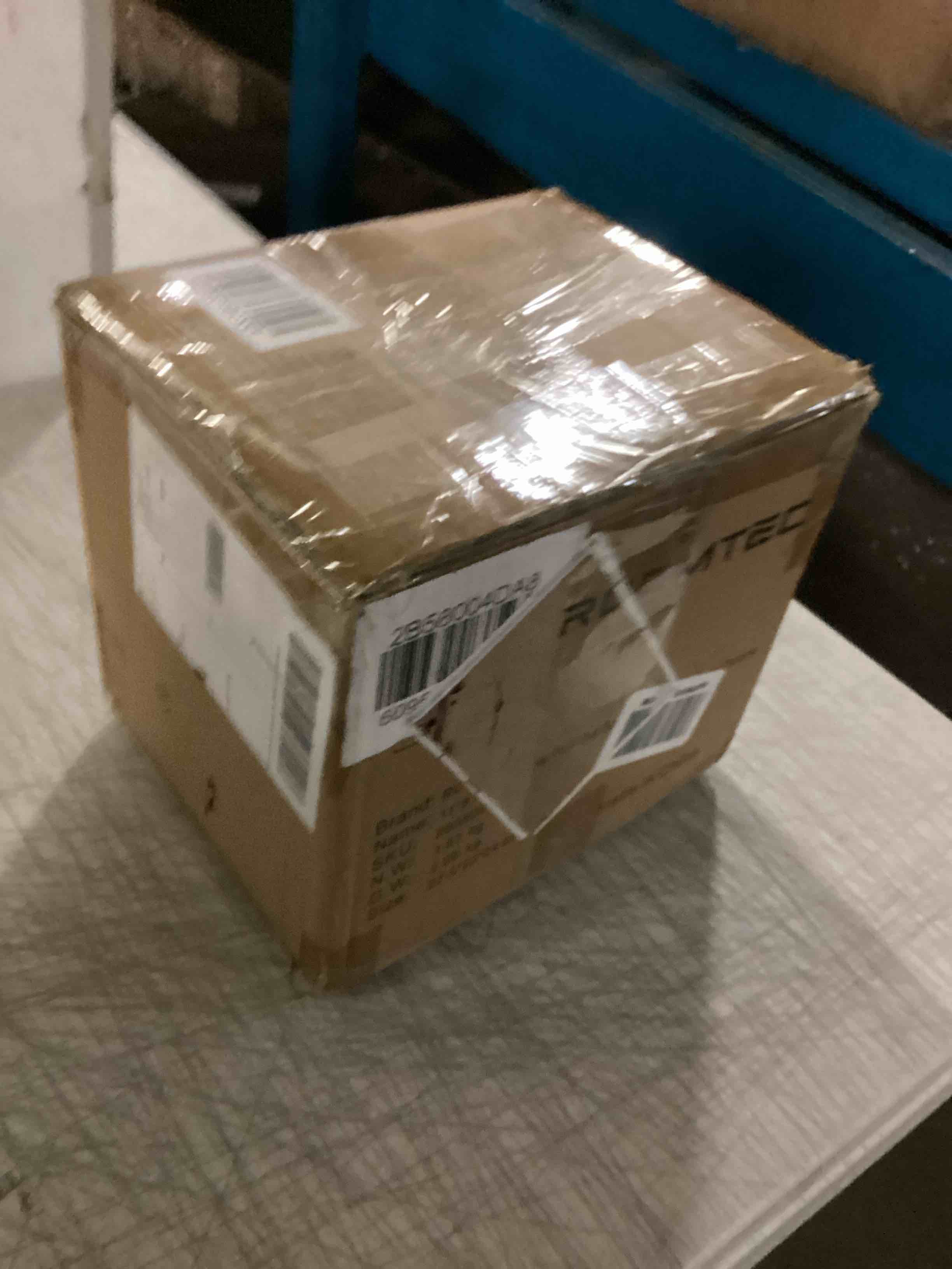 https://s3.amazonaws.com/lotting-images-prod/bidfta/BLU5379747_1702989337075.jpeg