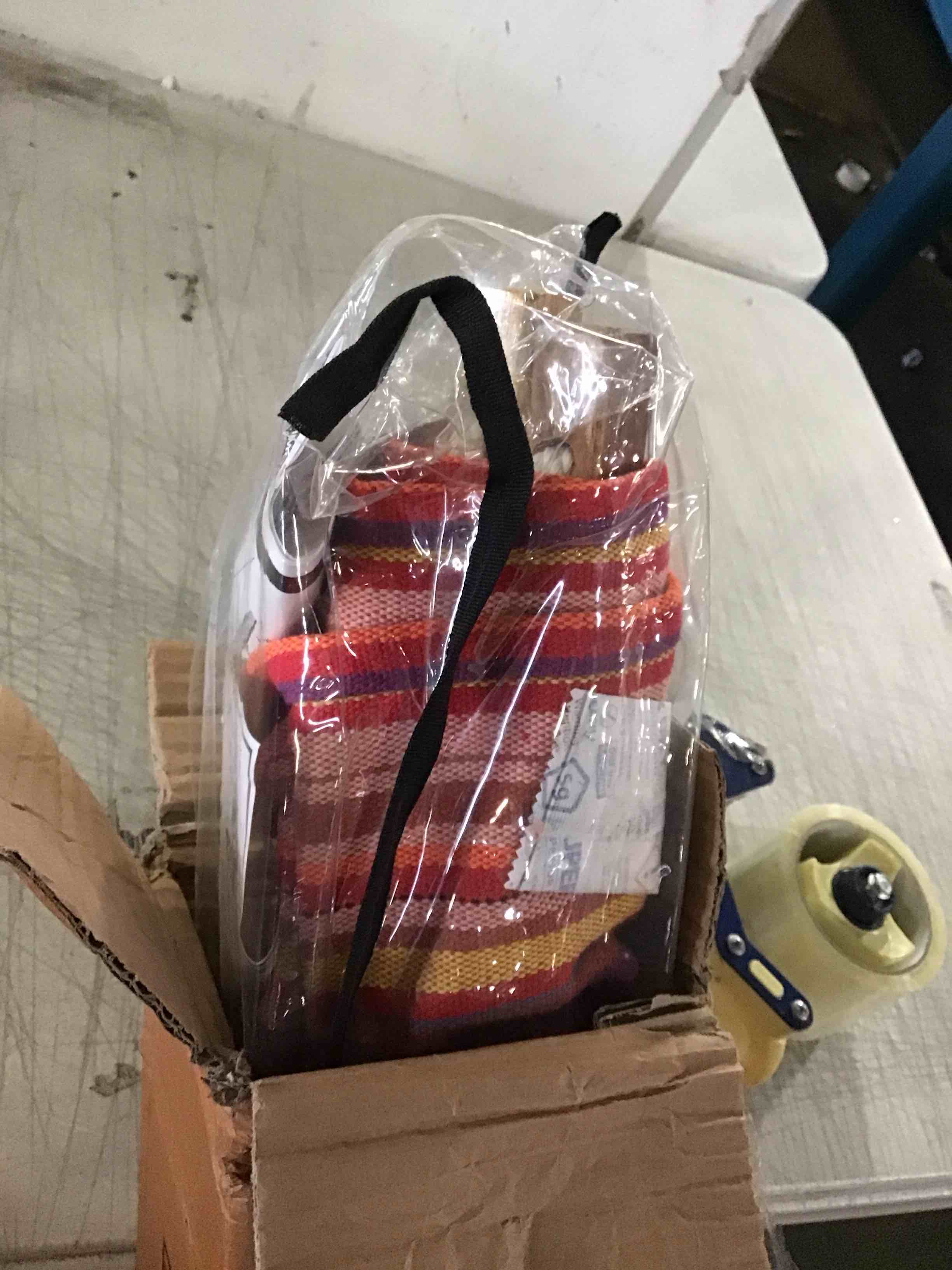 https://s3.amazonaws.com/lotting-images-prod/bidfta/BLU5380064_1703020417778.jpeg