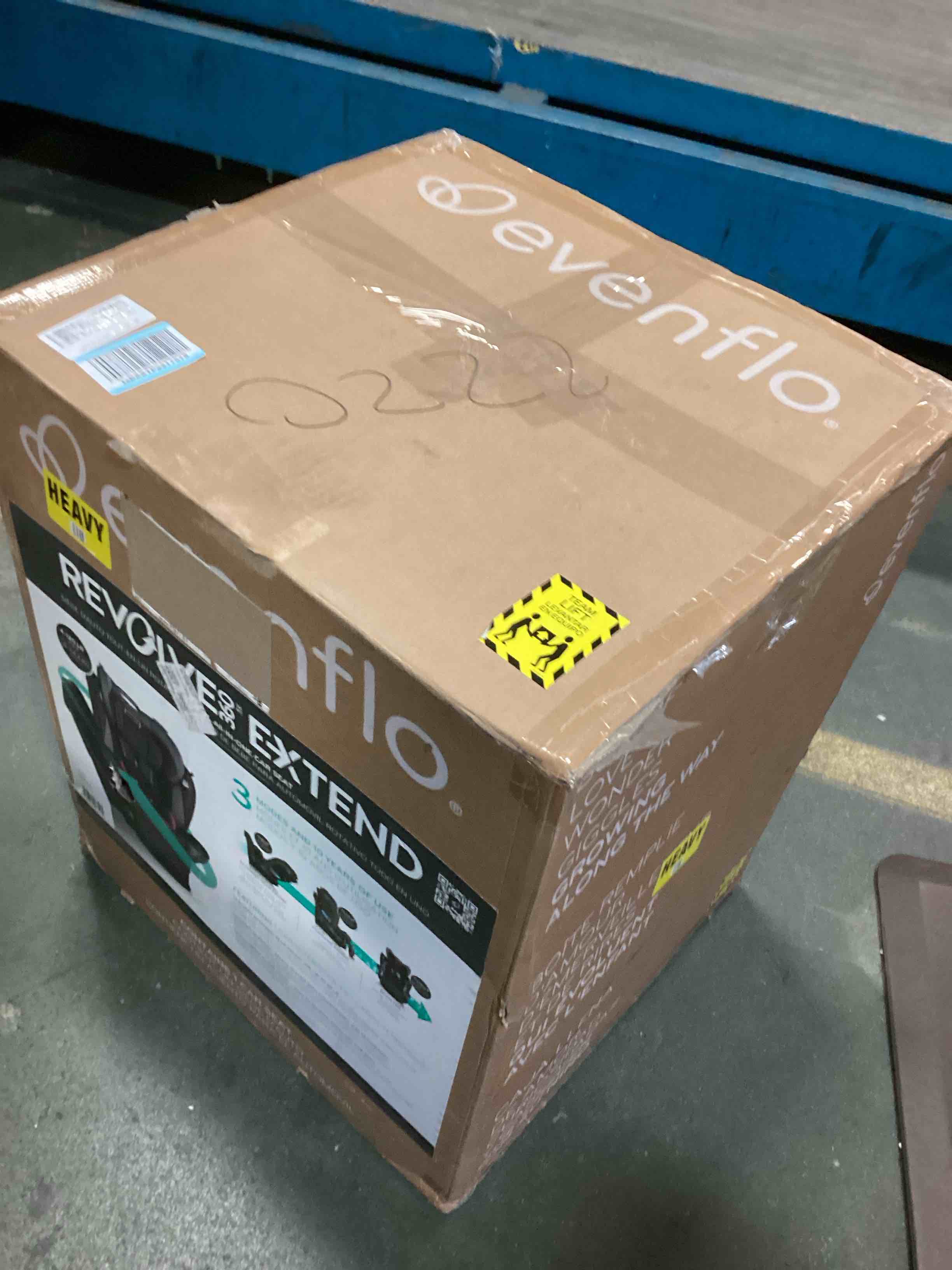 https://s3.amazonaws.com/lotting-images-prod/bidfta/BLU5380077_1703074652511.jpeg