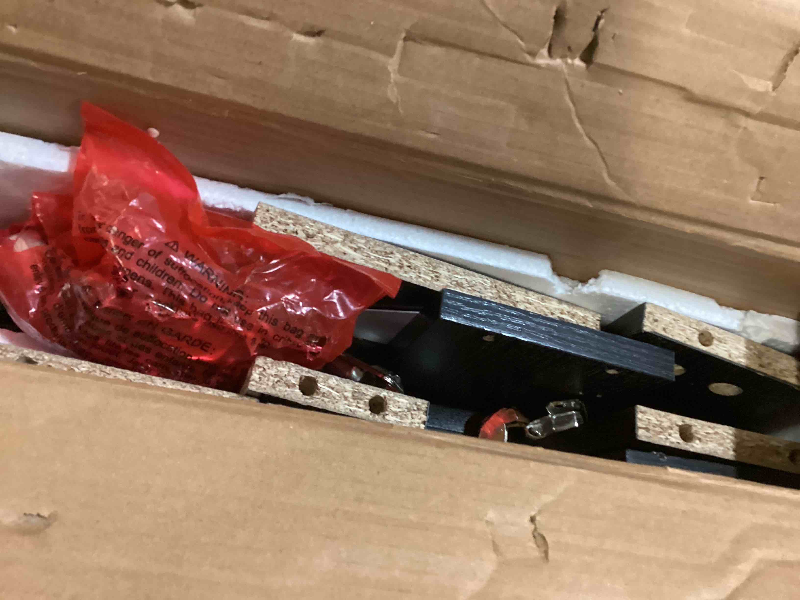 https://s3.amazonaws.com/lotting-images-prod/bidfta/BLU5380174_1703084173828.jpeg