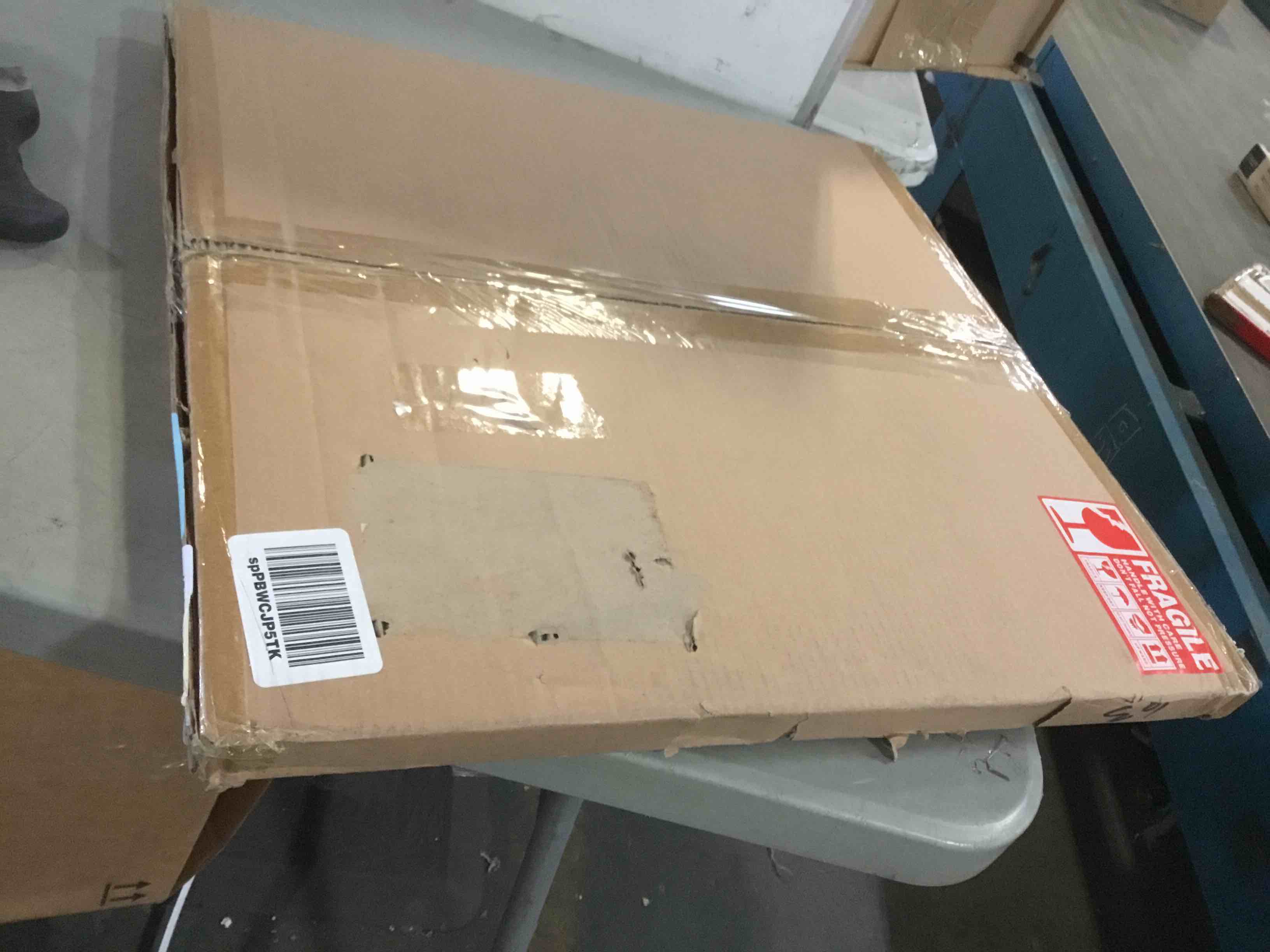 https://s3.amazonaws.com/lotting-images-prod/bidfta/BLU5380309_1703098274998.jpeg