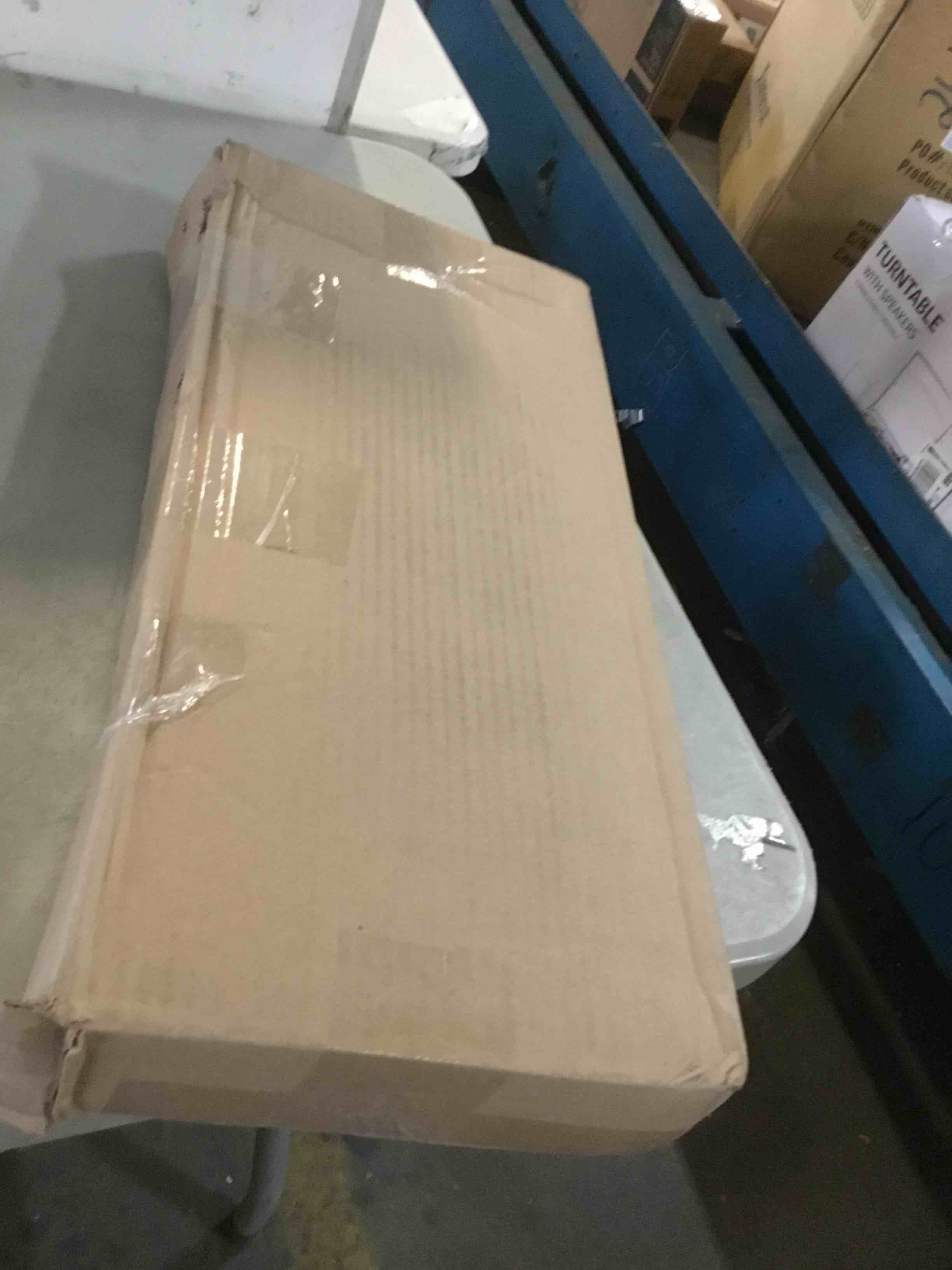 https://s3.amazonaws.com/lotting-images-prod/bidfta/BLU5380358_1703101970073.jpeg