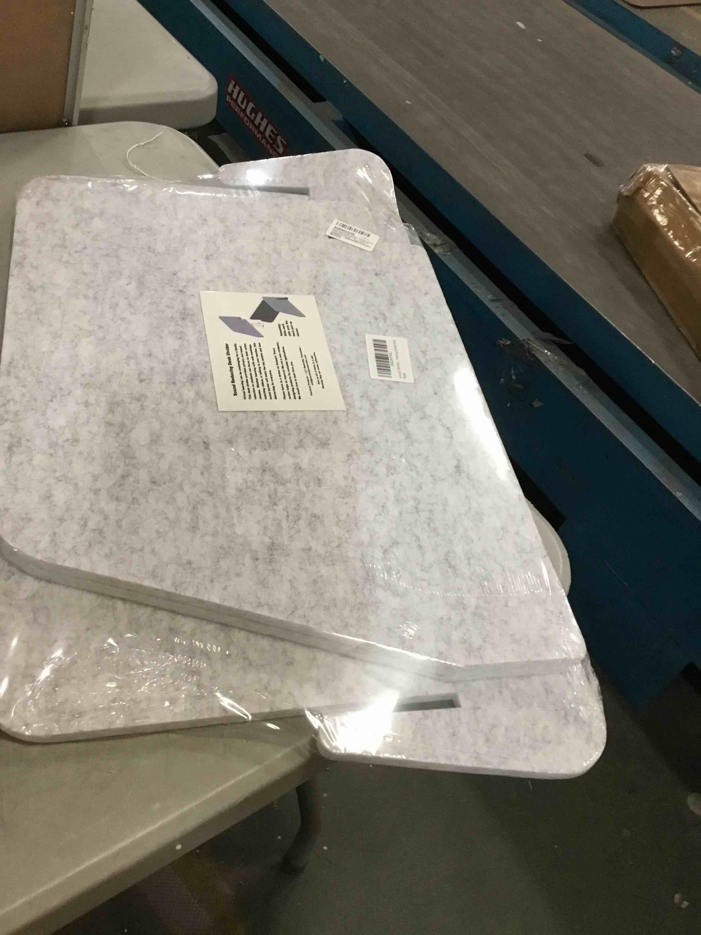 https://s3.amazonaws.com/lotting-images-prod/bidfta/BLU5380646_1703179950675.jpeg