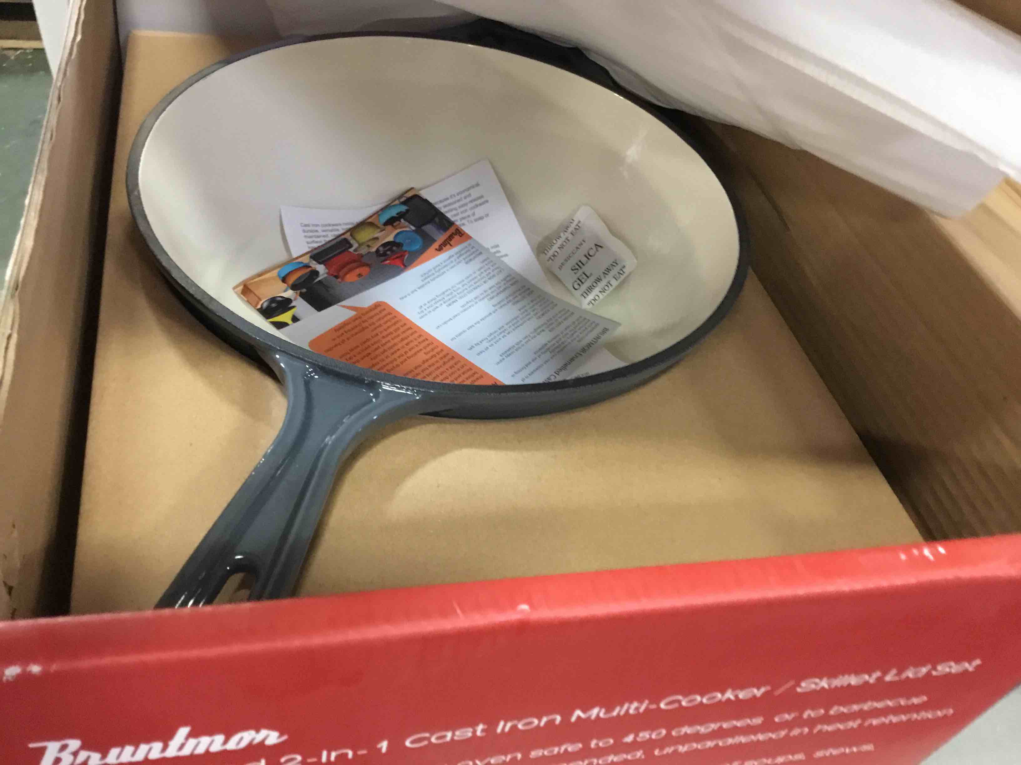 https://s3.amazonaws.com/lotting-images-prod/bidfta/BLU5380680_1703185418786.jpeg