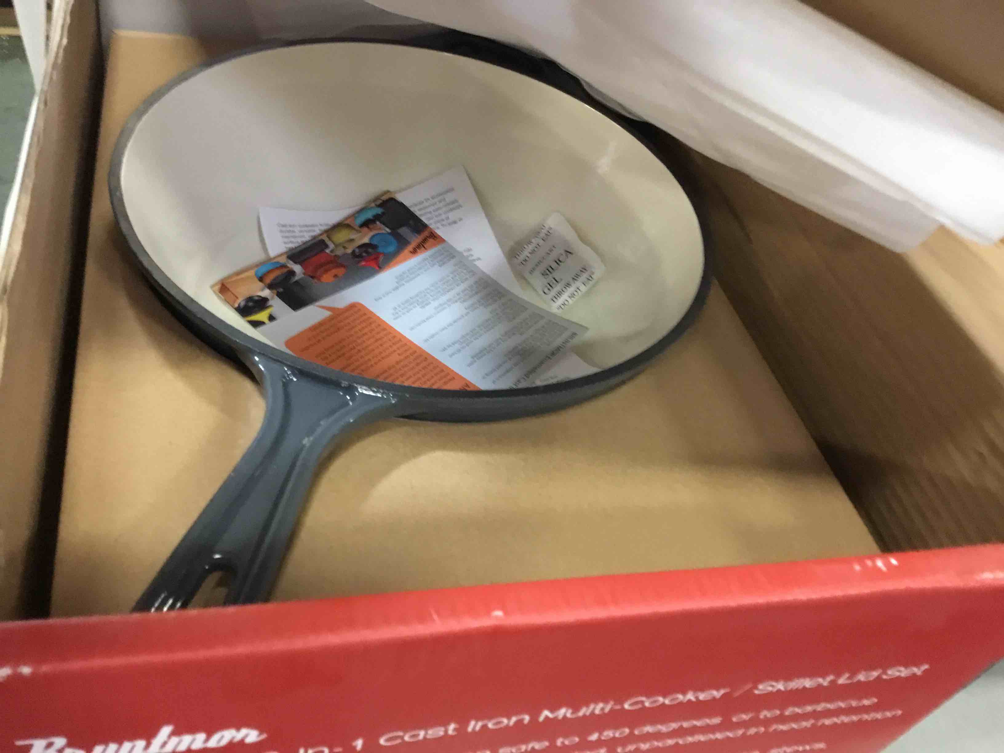 https://s3.amazonaws.com/lotting-images-prod/bidfta/BLU5380680_1703185420305.jpeg
