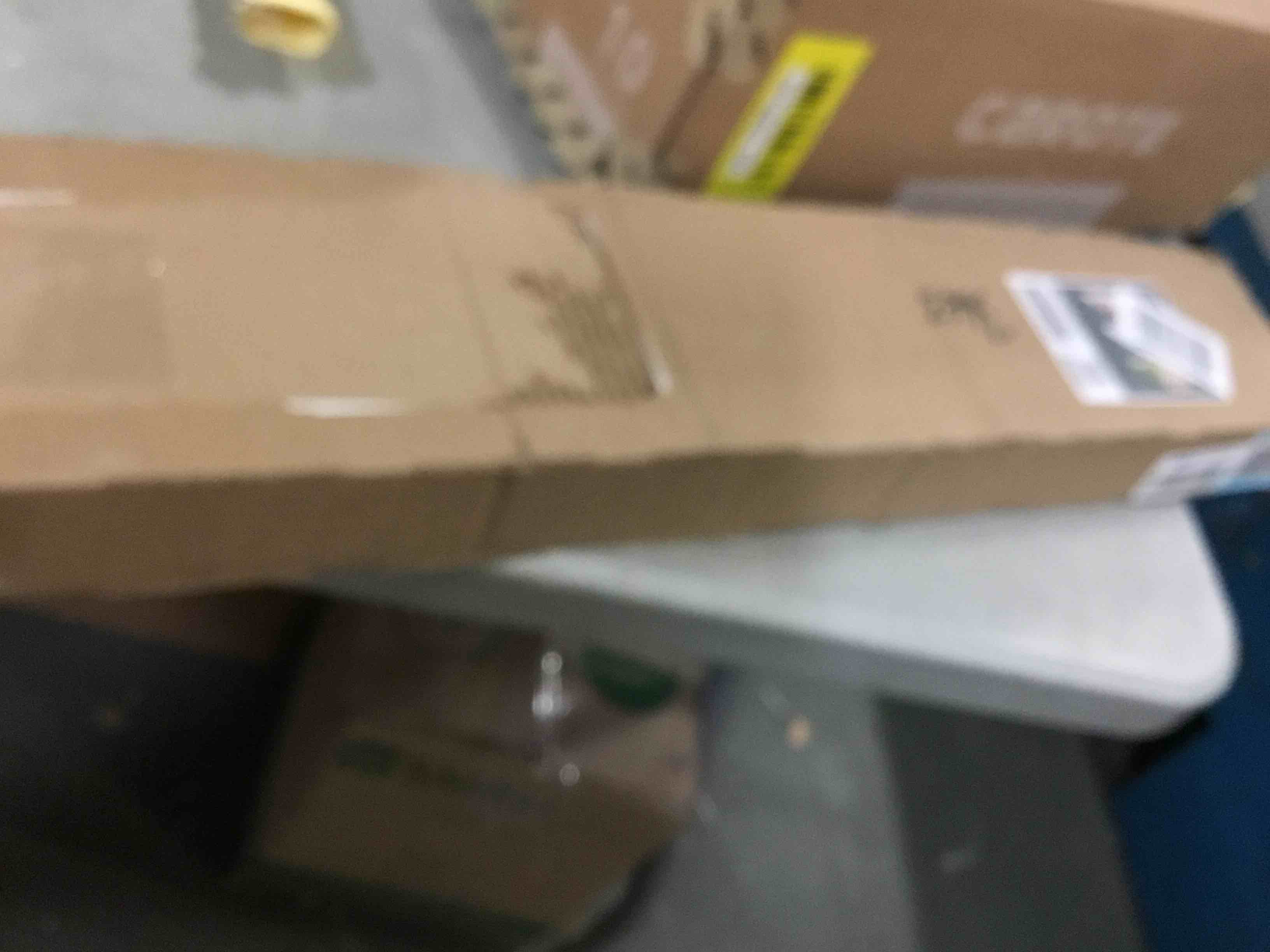 https://s3.amazonaws.com/lotting-images-prod/bidfta/BLU5380740_1703191153155.jpeg