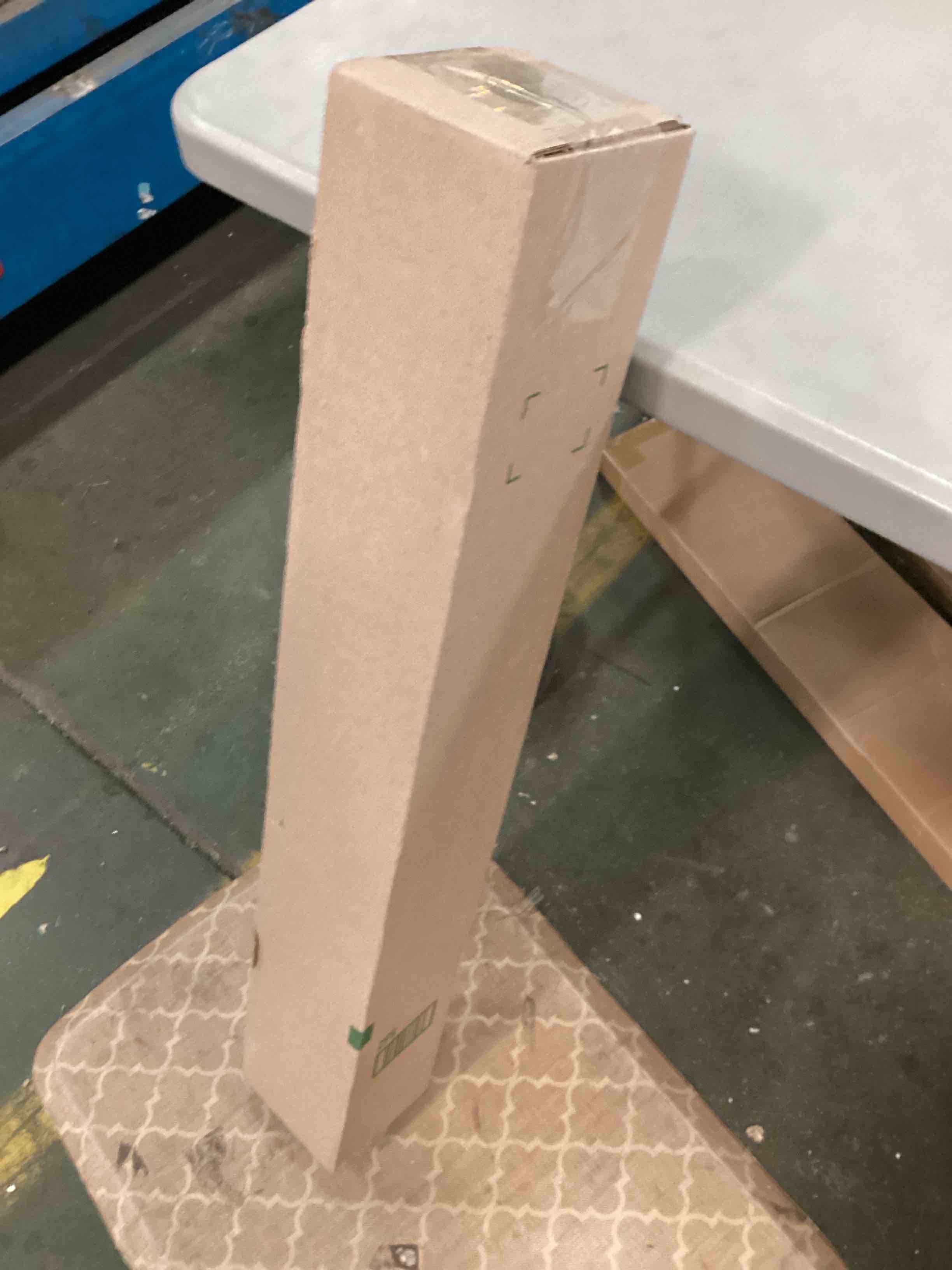 https://s3.amazonaws.com/lotting-images-prod/bidfta/BLU5380865_1703254824564.jpeg