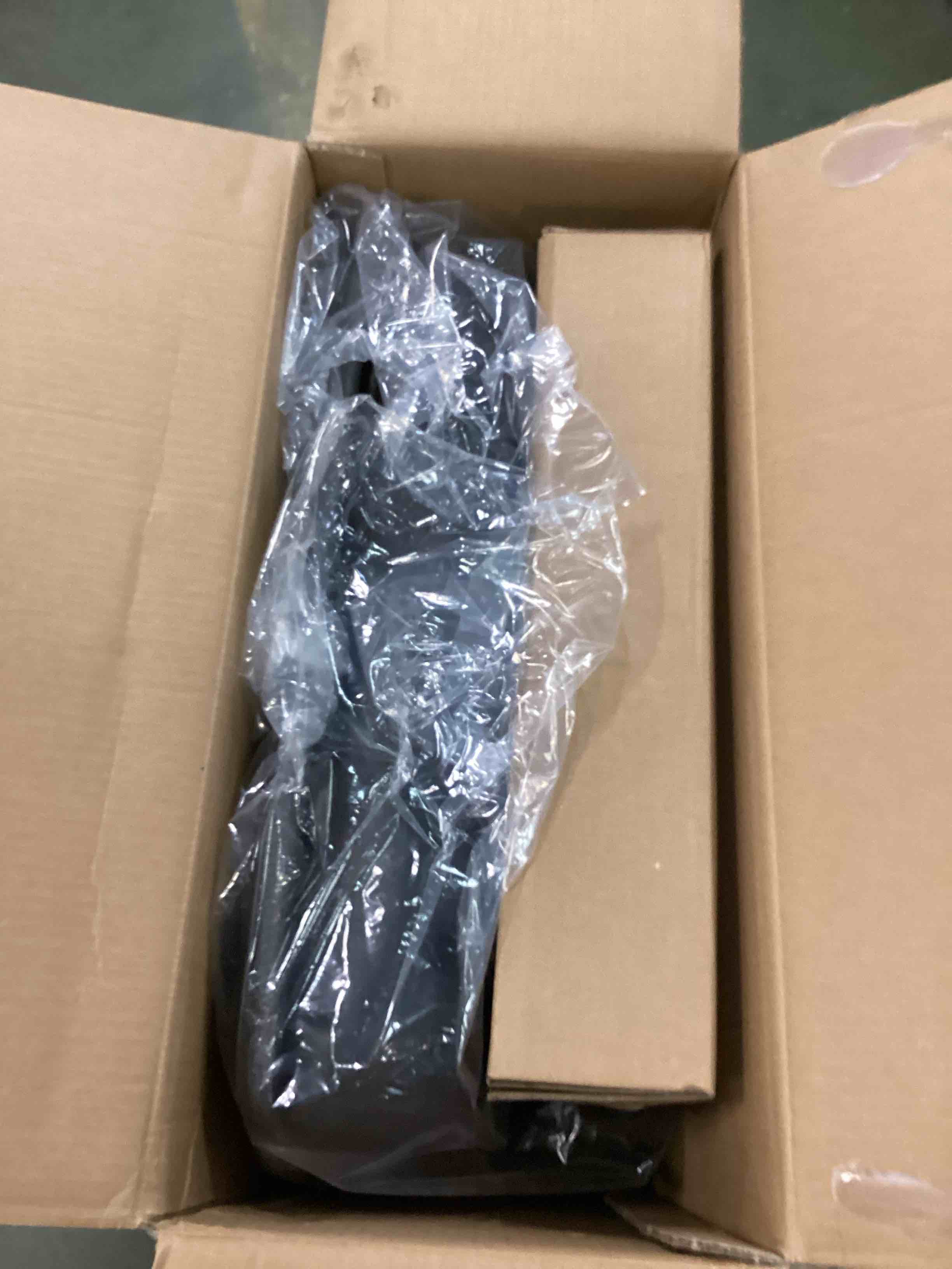 https://s3.amazonaws.com/lotting-images-prod/bidfta/BLU5380903_1703259400620.jpeg
