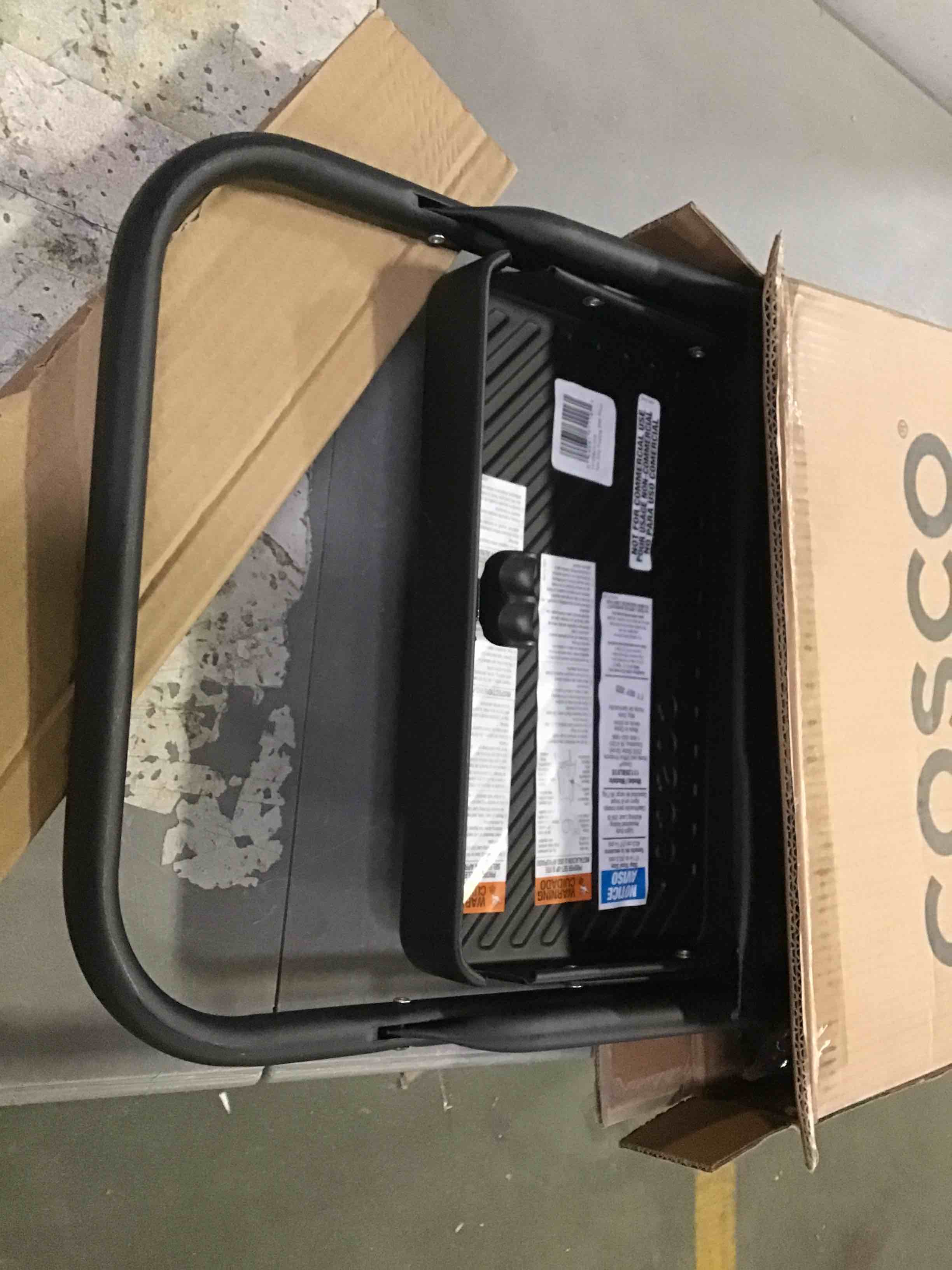 https://s3.amazonaws.com/lotting-images-prod/bidfta/BLU5381192_1702737921123.jpeg