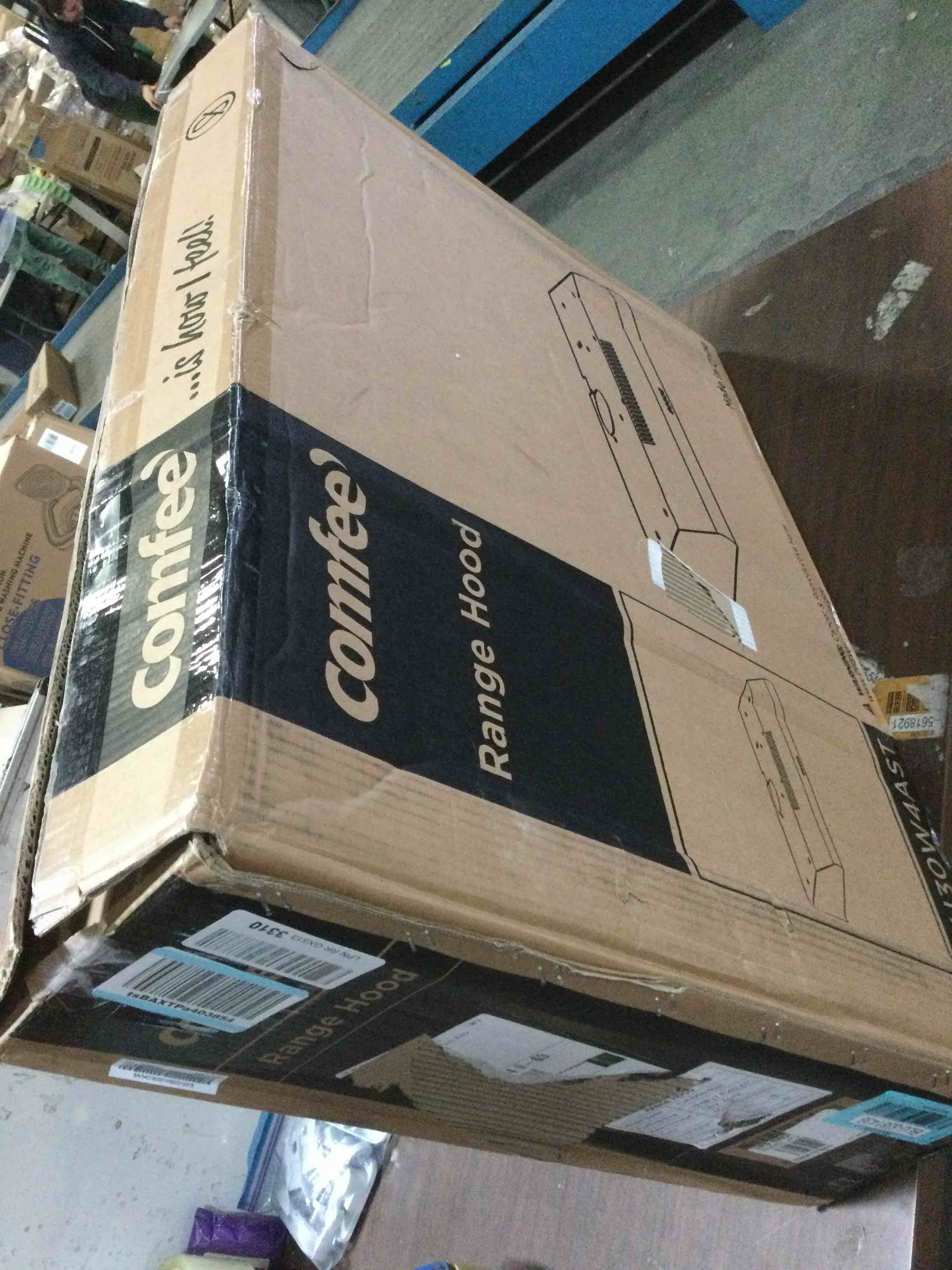 https://s3.amazonaws.com/lotting-images-prod/bidfta/BLU5381436_1702923999331.jpeg