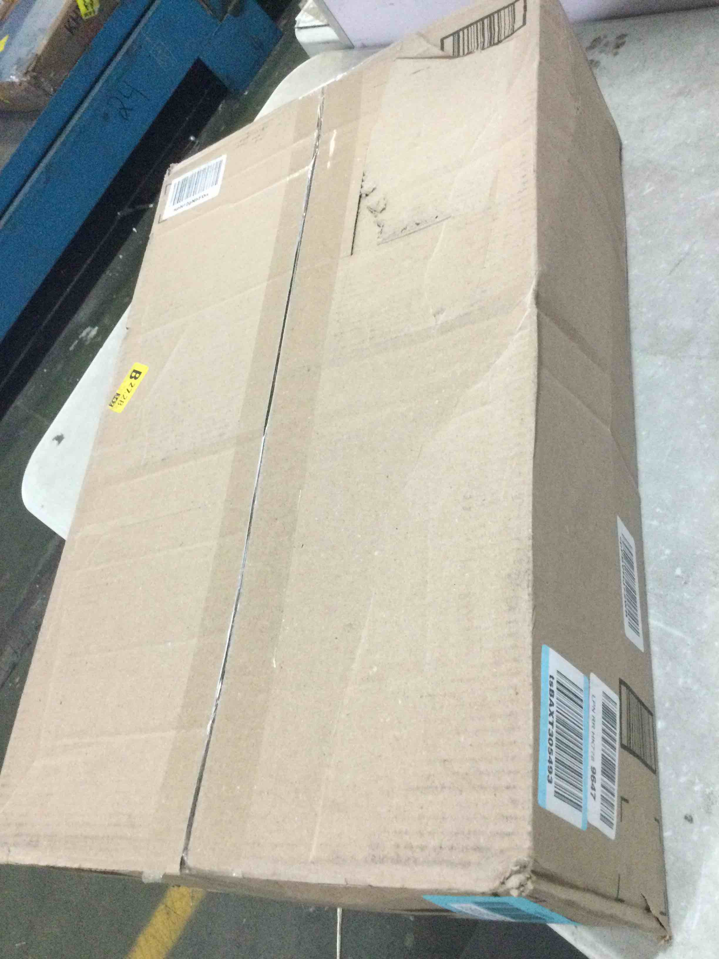 https://s3.amazonaws.com/lotting-images-prod/bidfta/BLU5381691_1703017646235.jpeg