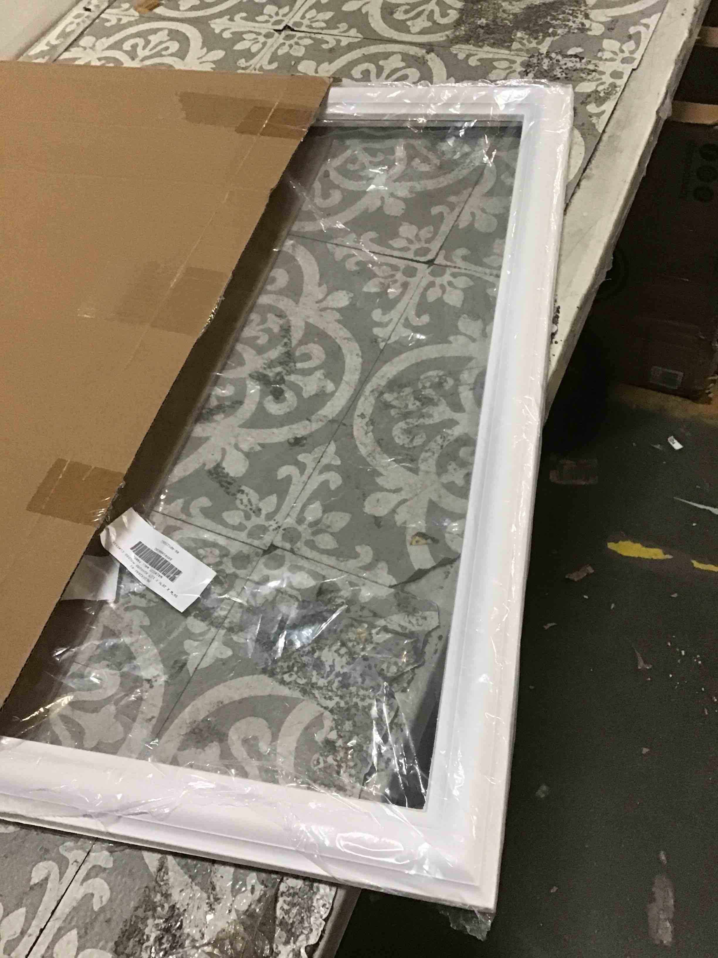 https://s3.amazonaws.com/lotting-images-prod/bidfta/BLU5381758_1703080822497.jpeg