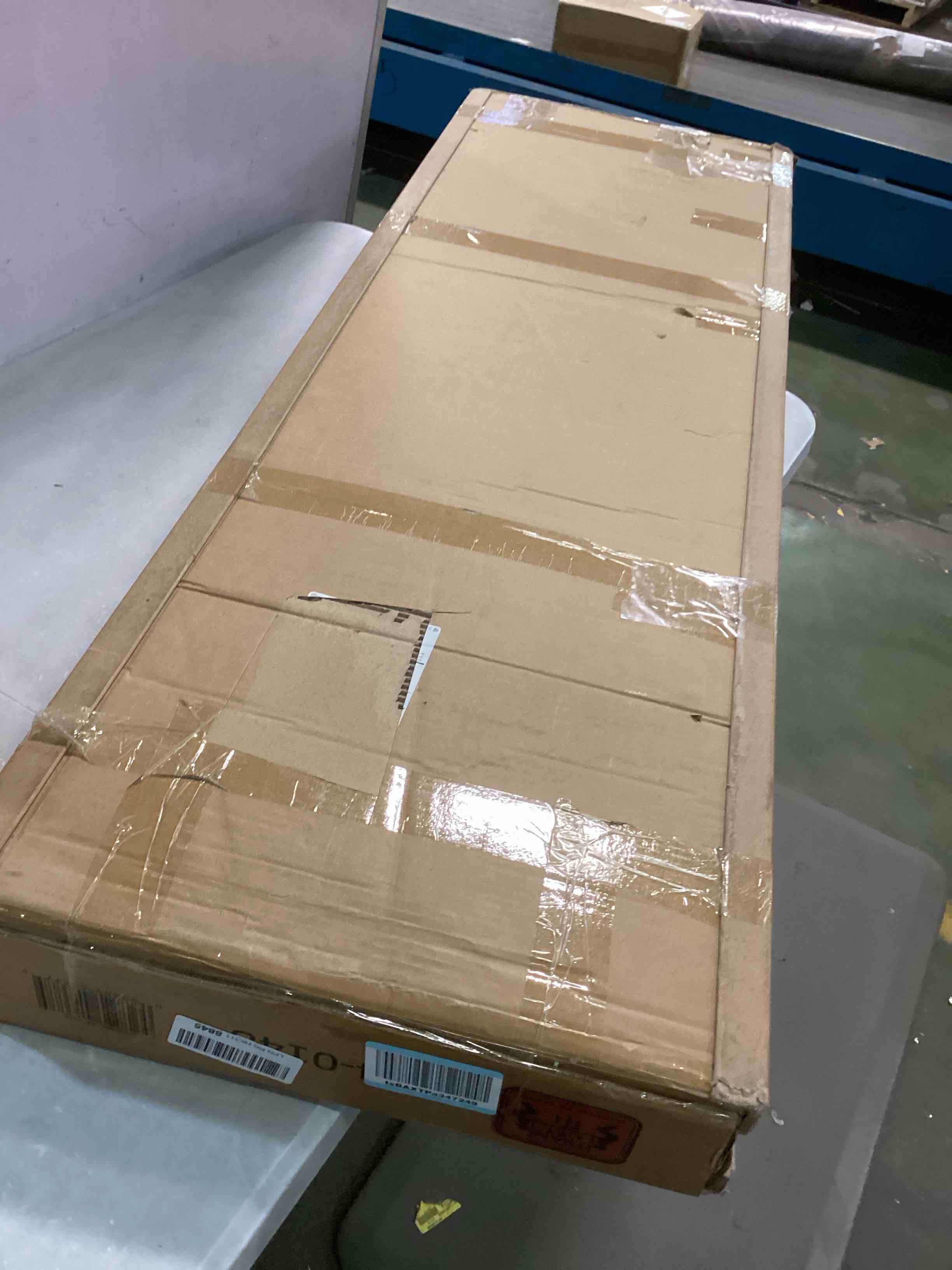 https://s3.amazonaws.com/lotting-images-prod/bidfta/BLU5382210_1703252833684.jpeg