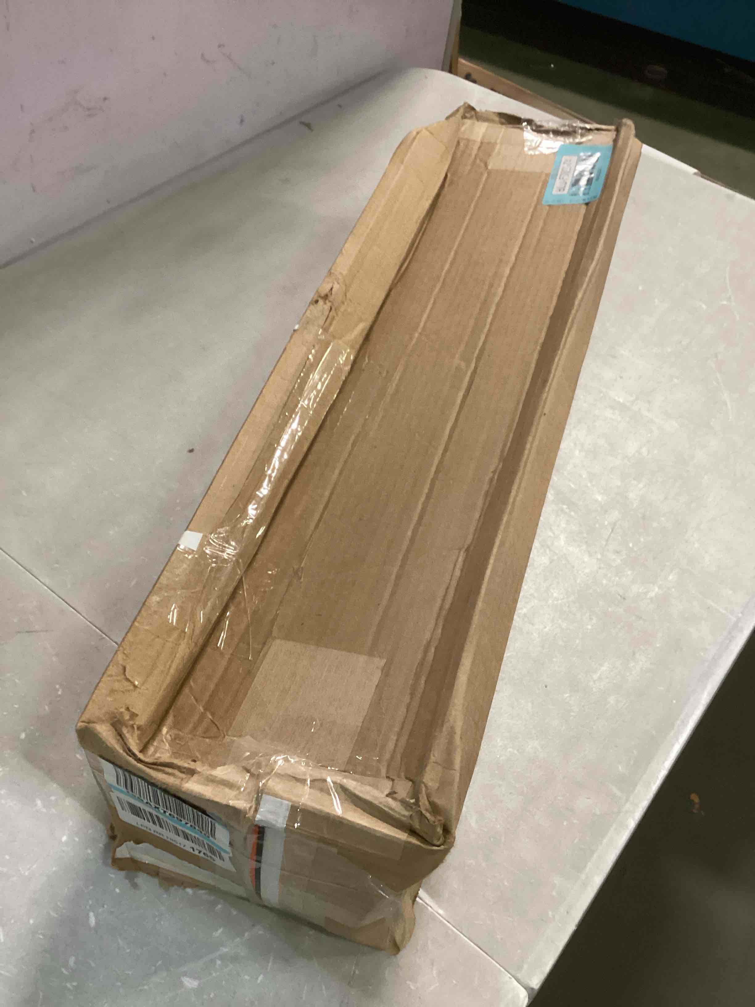 https://s3.amazonaws.com/lotting-images-prod/bidfta/BLU5382374_1703278505601.jpeg