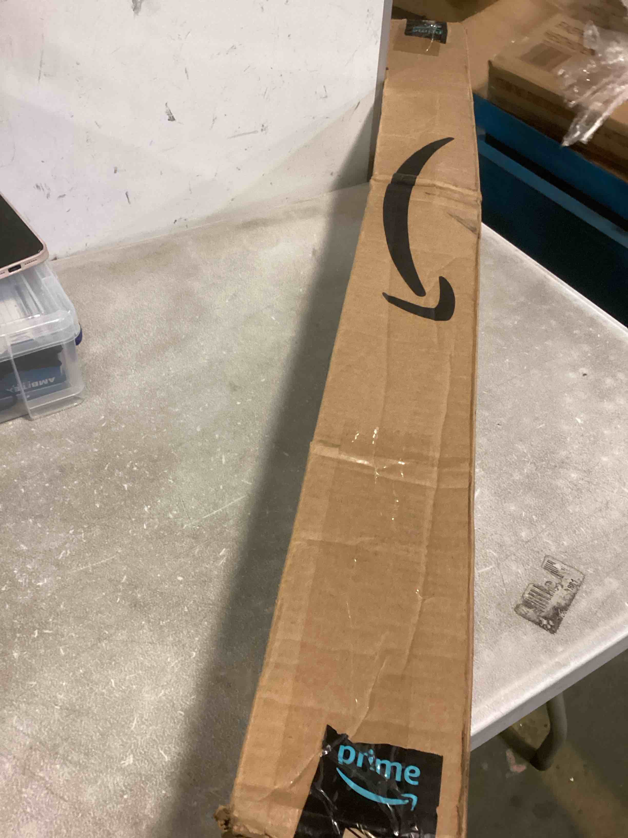 https://s3.amazonaws.com/lotting-images-prod/bidfta/BLU5382996_1702988760846.jpeg