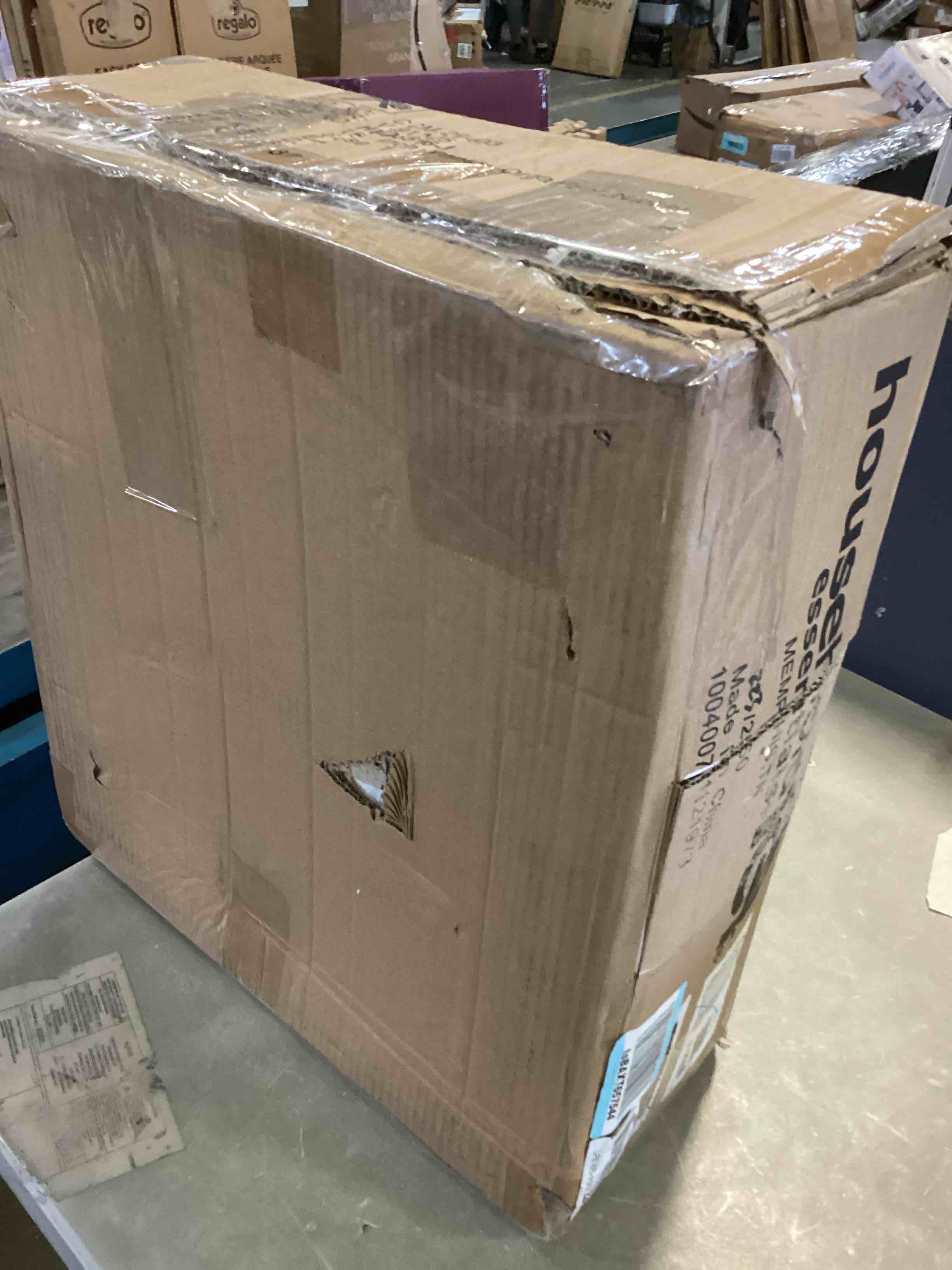 https://s3.amazonaws.com/lotting-images-prod/bidfta/BLU5383385_1703096899938.jpeg