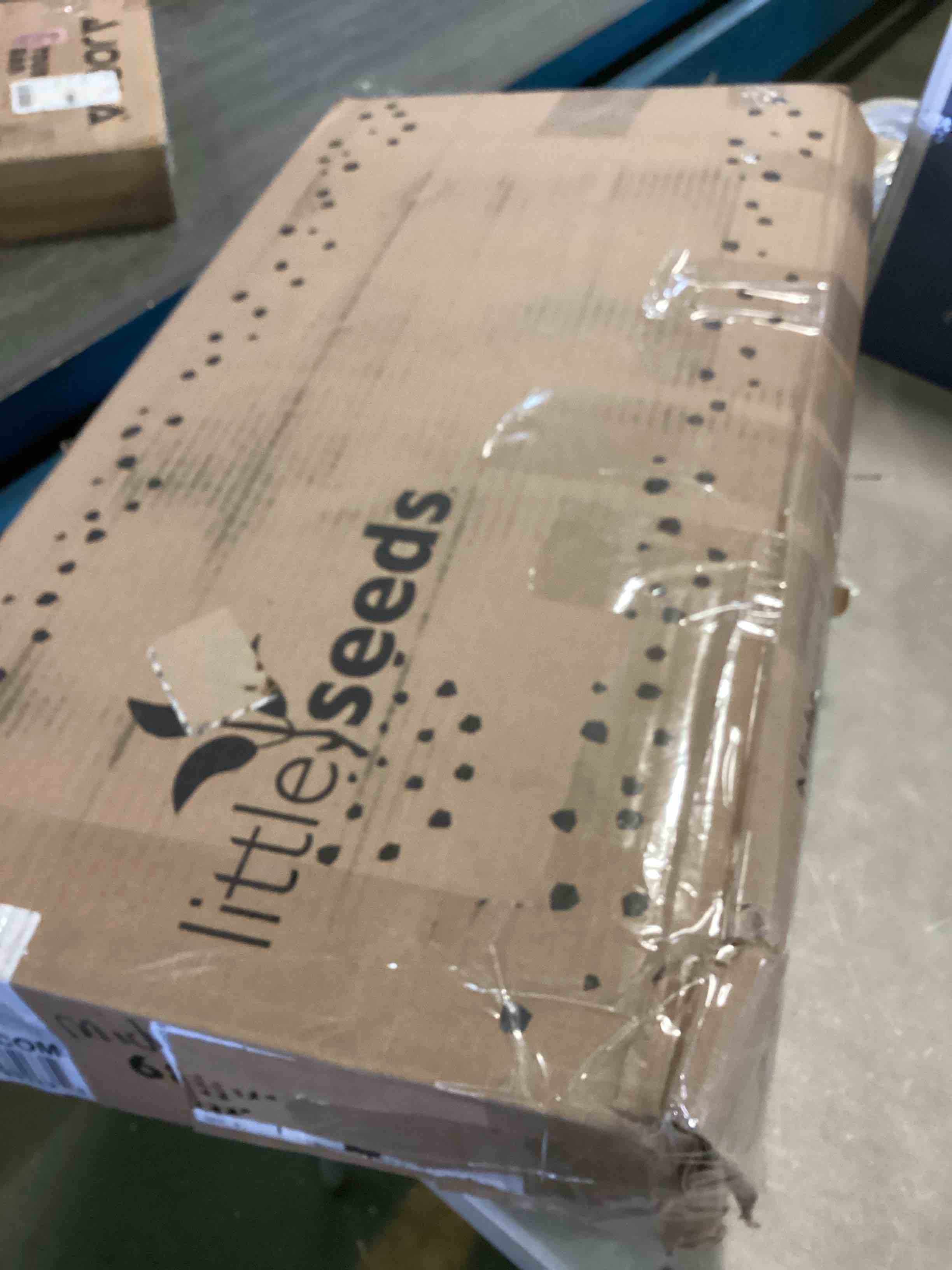 https://s3.amazonaws.com/lotting-images-prod/bidfta/BLU5383398_1703097797973.jpeg