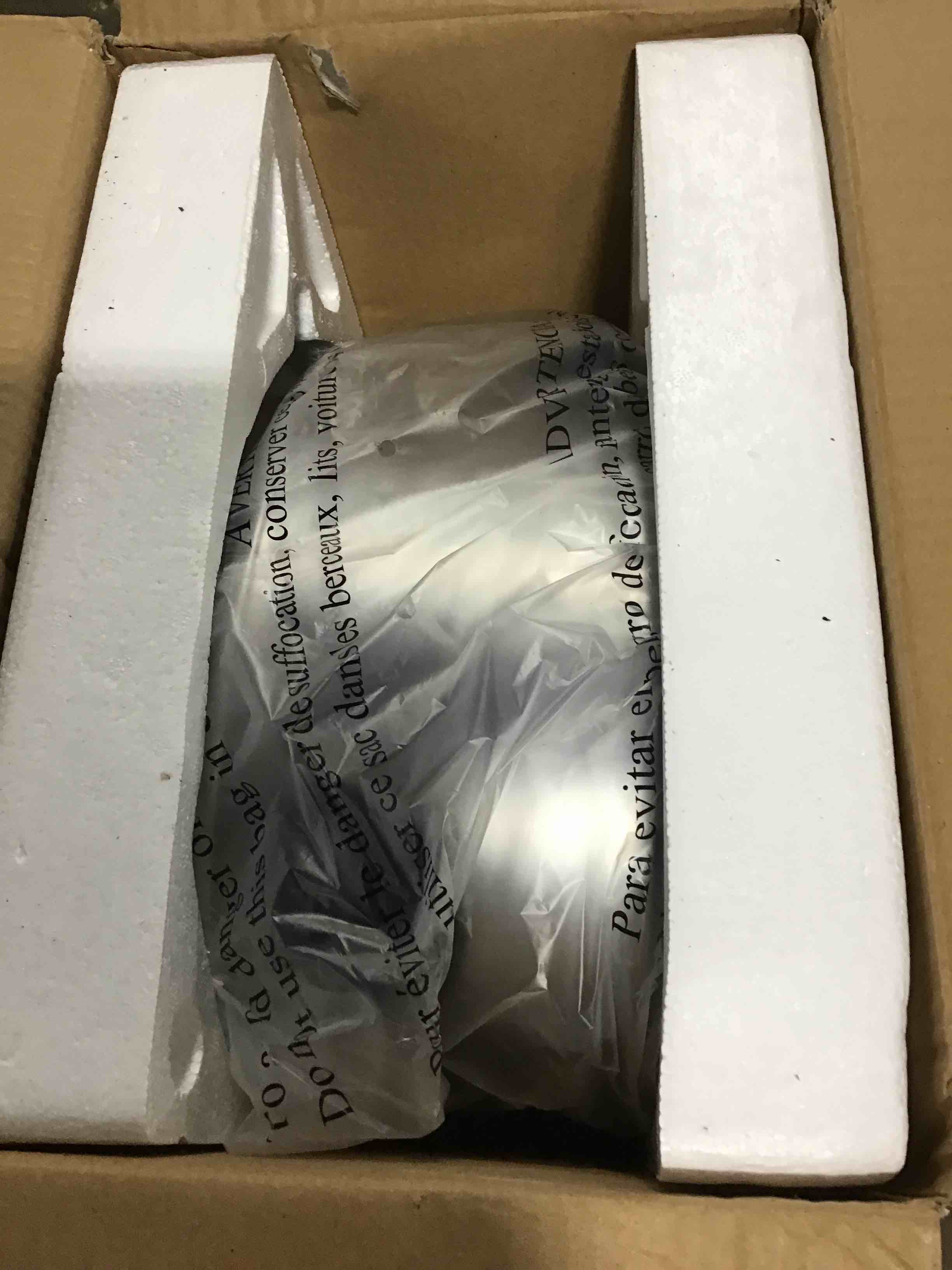 https://s3.amazonaws.com/lotting-images-prod/bidfta/BLU5383955_1692111821266.jpeg